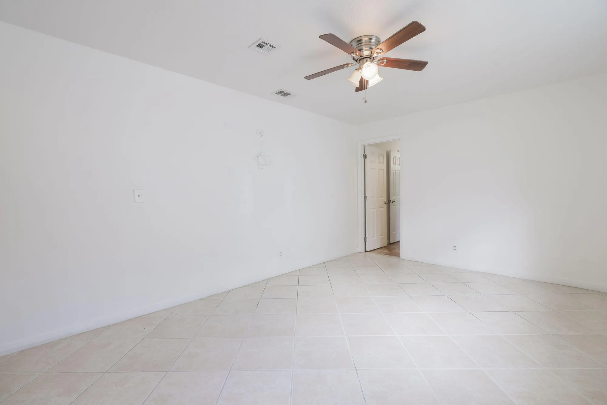 Property Slideshow image 20 of 75 | 1141 nw 90th way, Plantation, FL, 33322