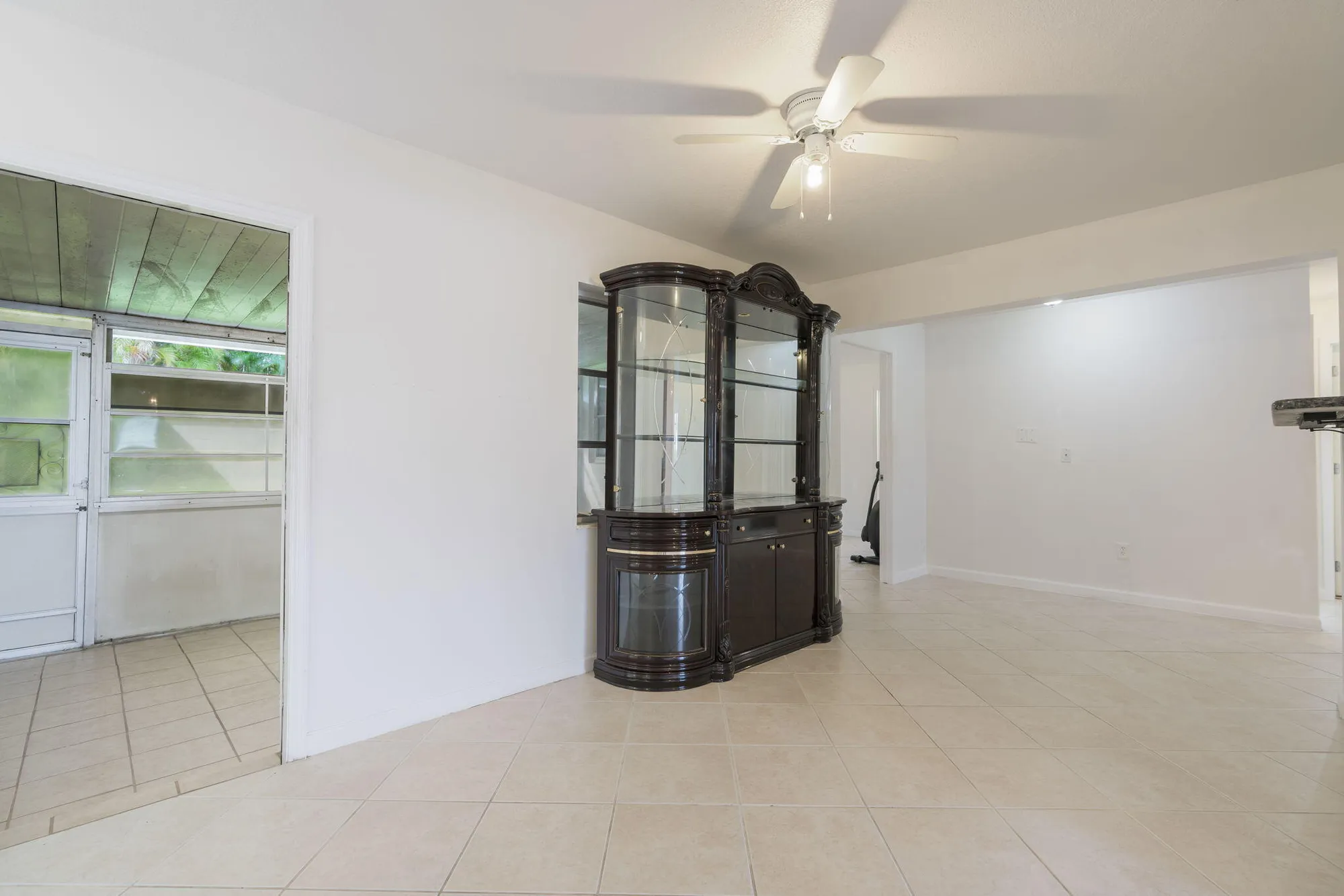 Property Slideshow image 31 of 75 | 1141 nw 90th way, Plantation, FL, 33322