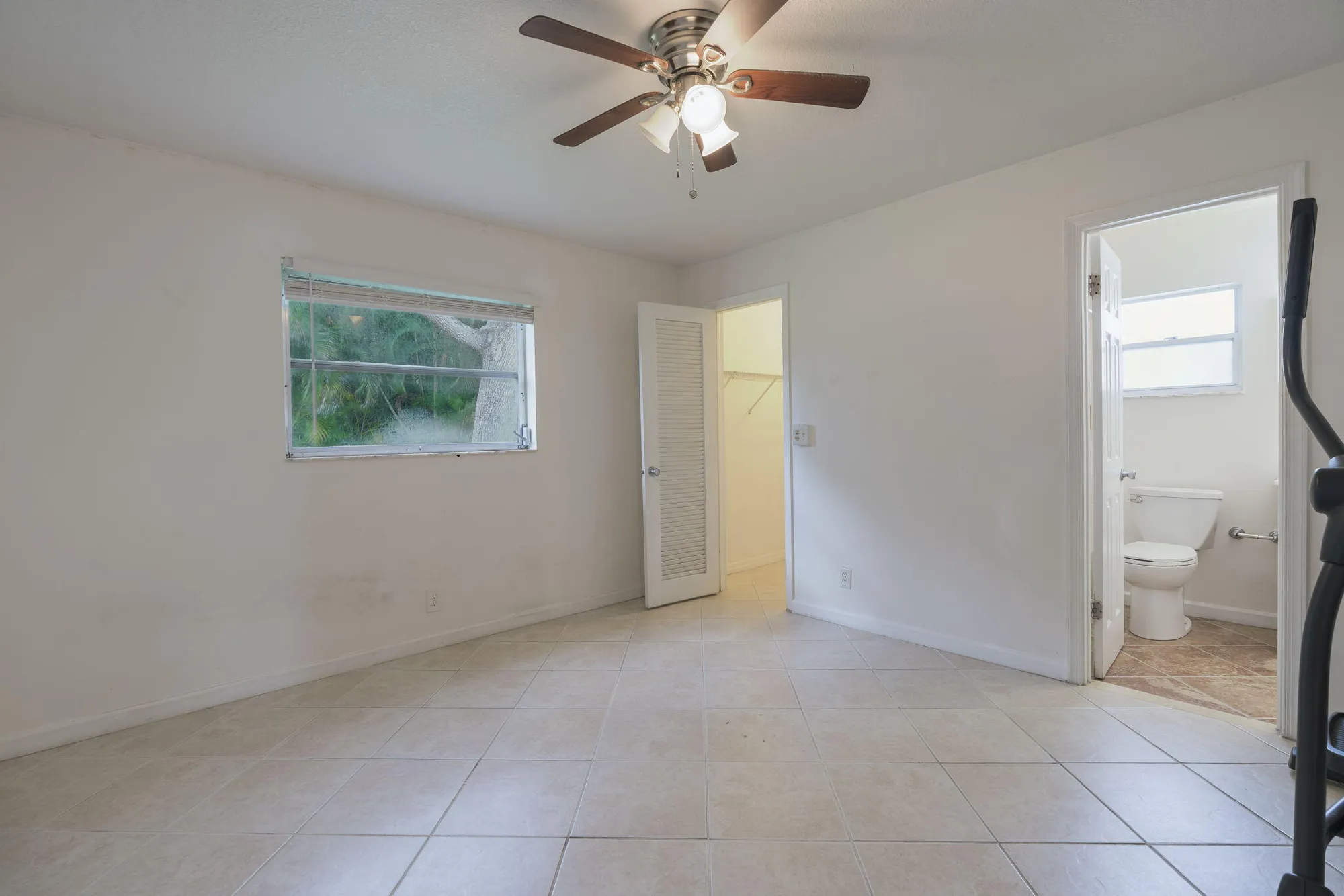 Property Slideshow image 44 of 75 | 1141 nw 90th way, Plantation, FL, 33322