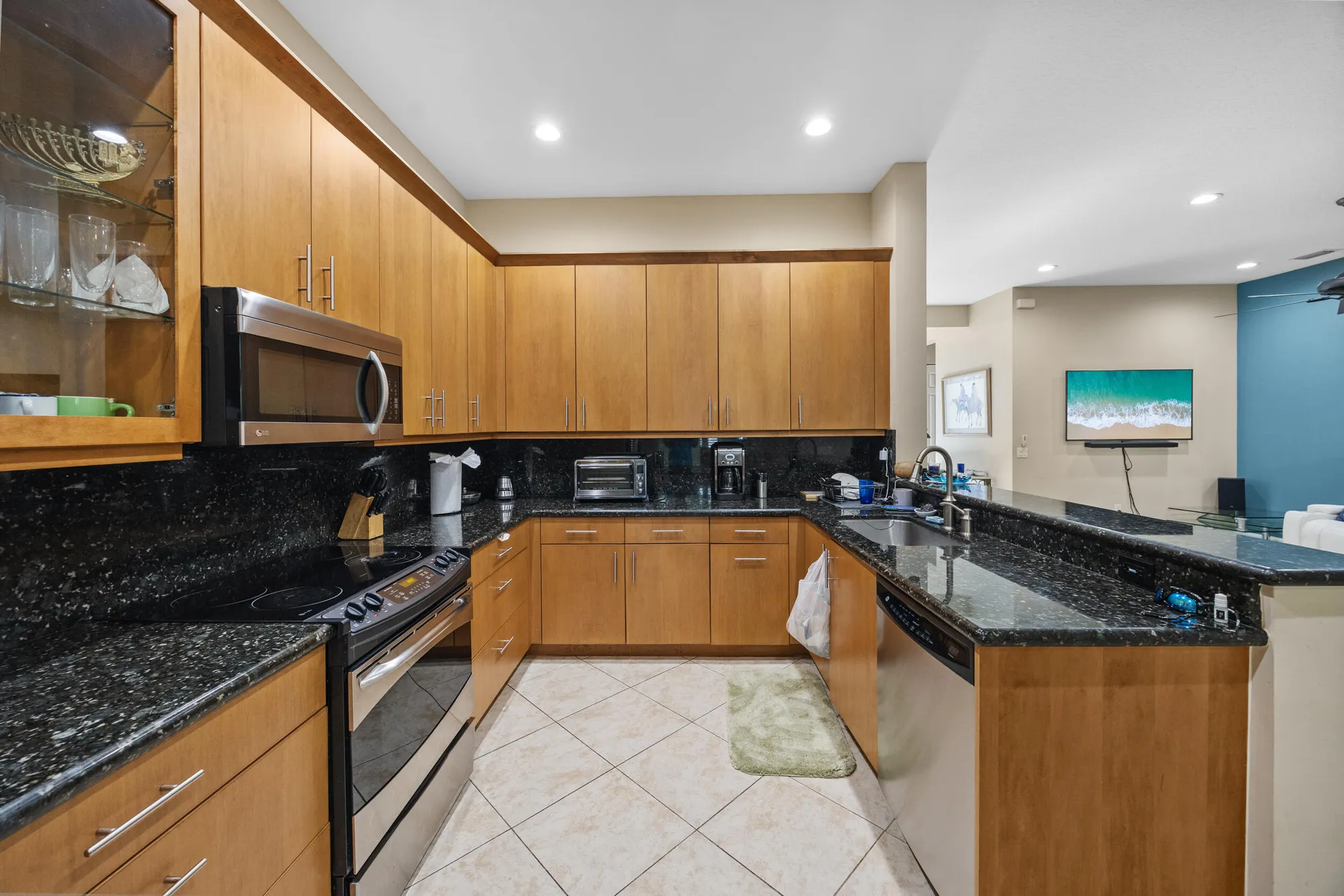 Property Slideshow image 14 of 38 | 10681 richfield way, Boynton Beach, FL, 33437