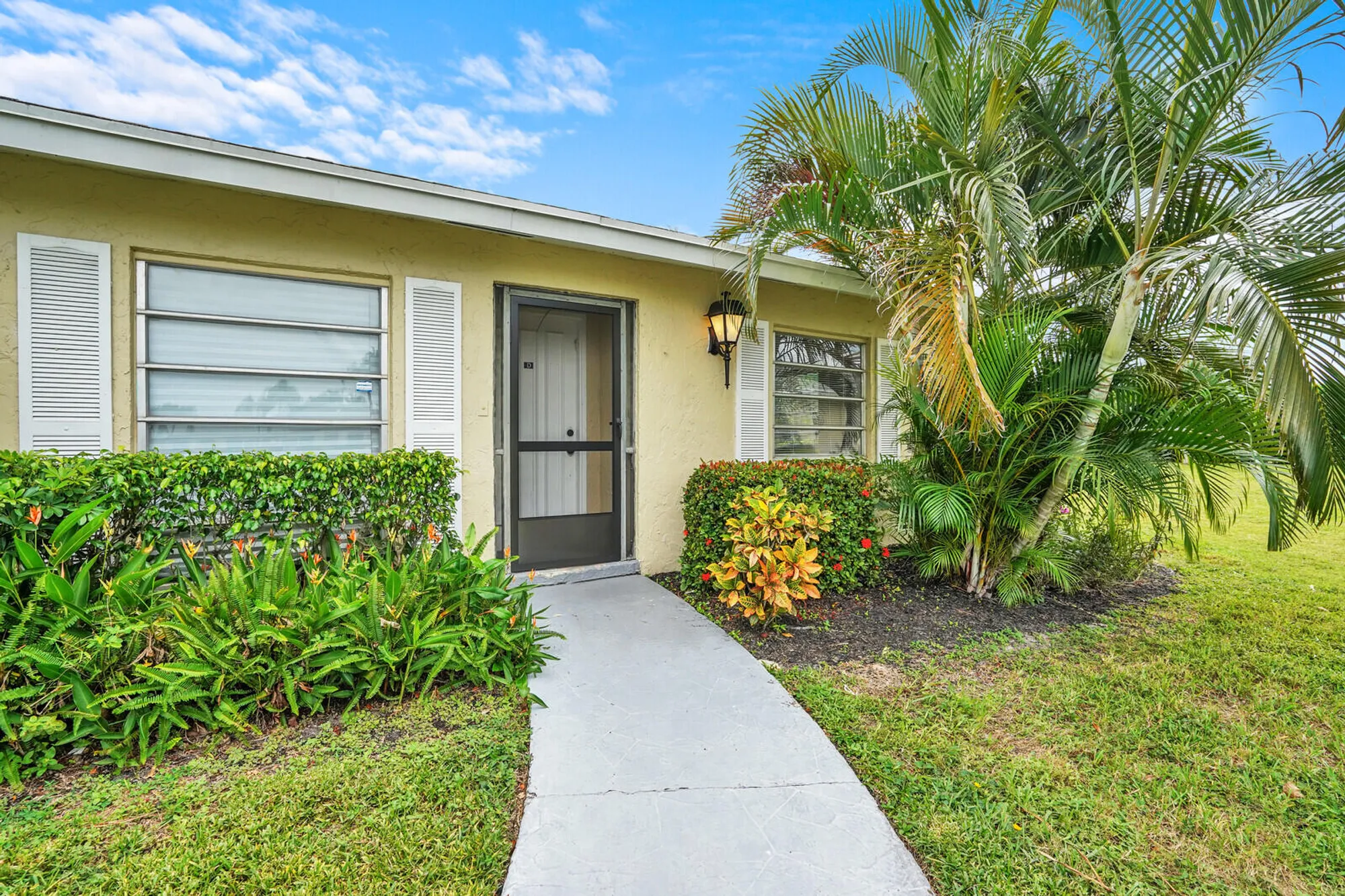 Property Slideshow image 2 of 28 | 13915 via aurora d, Delray Beach, FL, 33484