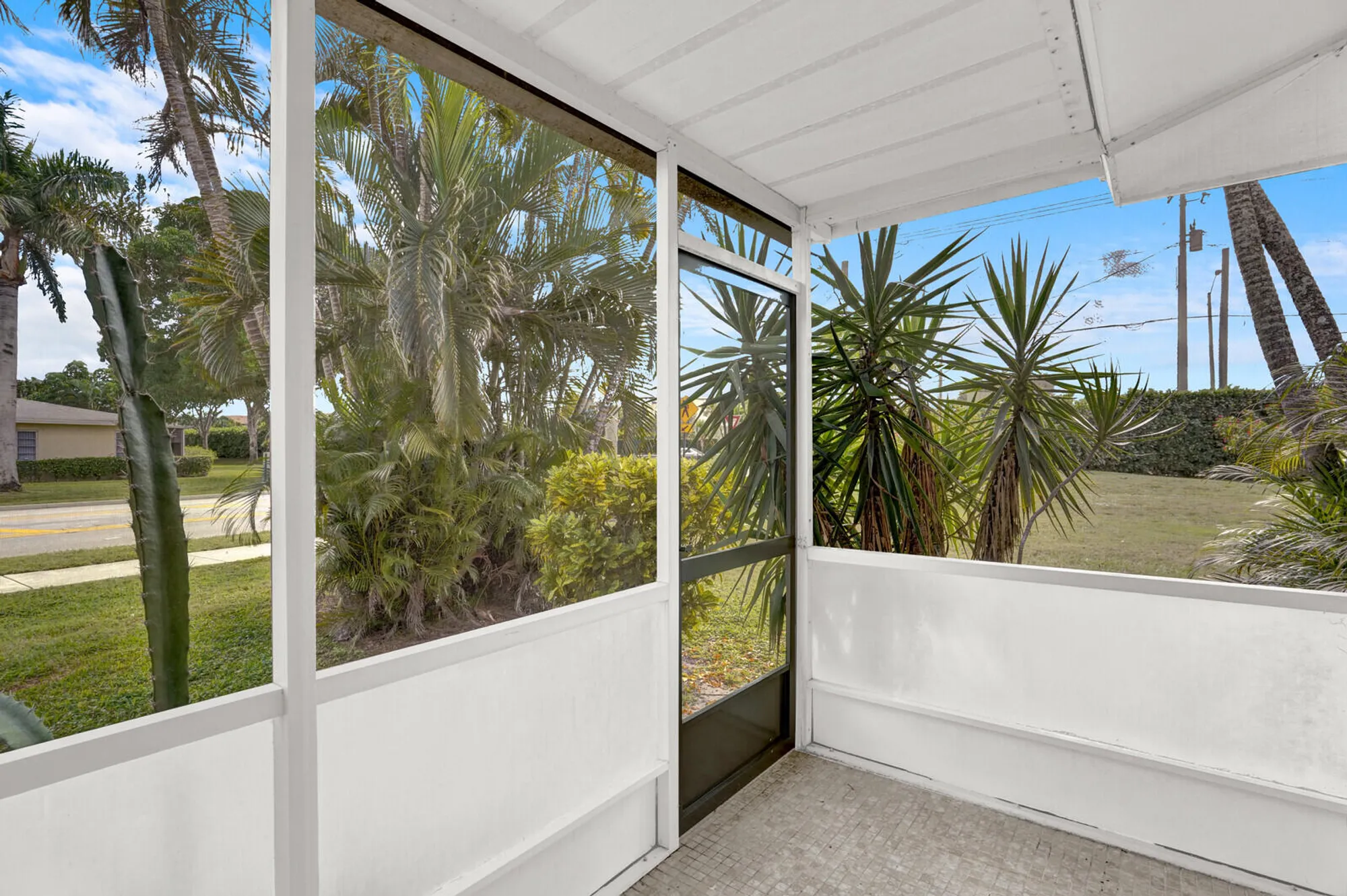 Property Slideshow image 25 of 28 | 13915 via aurora d, Delray Beach, FL, 33484