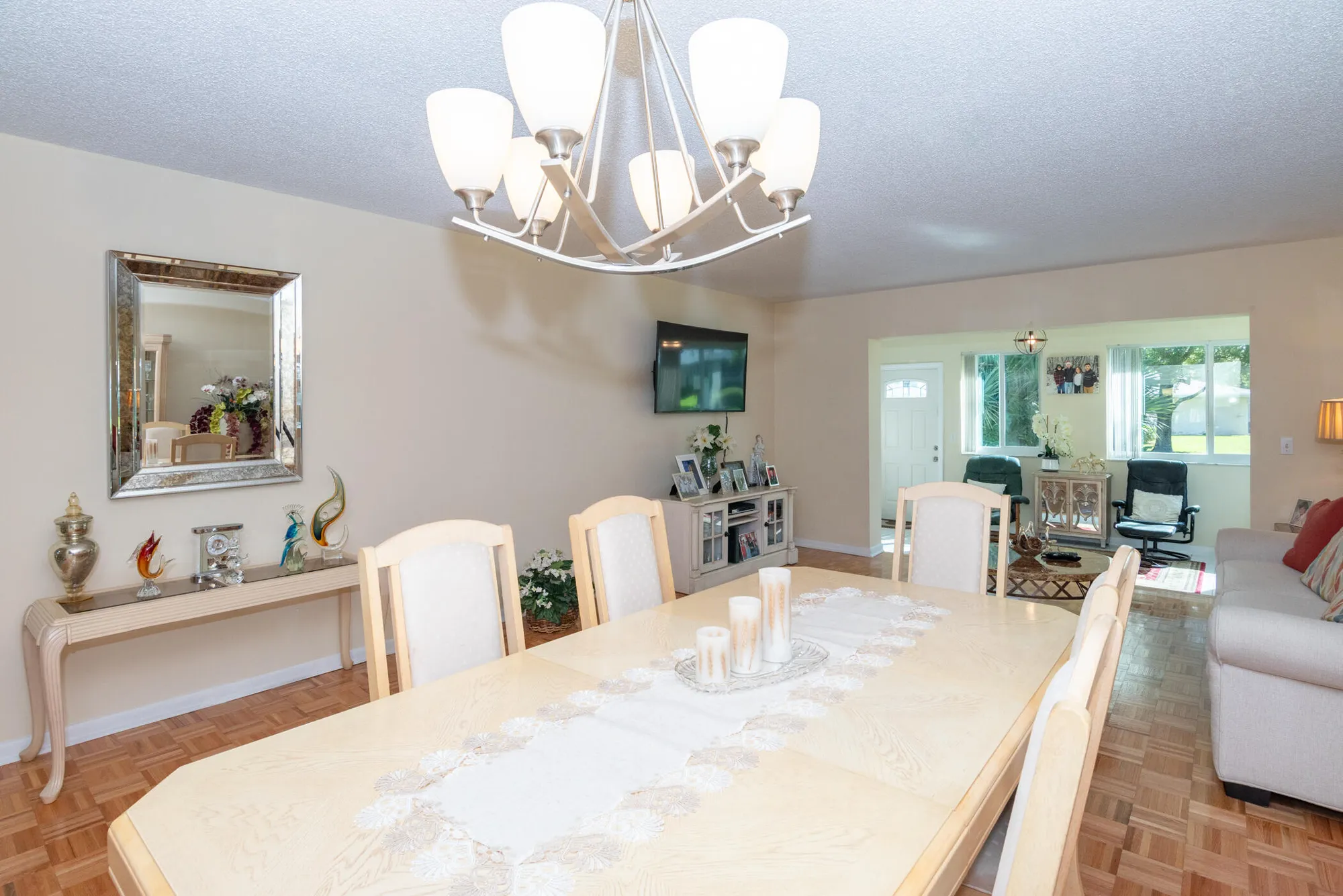 Property Slideshow image 3 of 36 | 460 franconia cir a, Lake Worth, FL, 33467