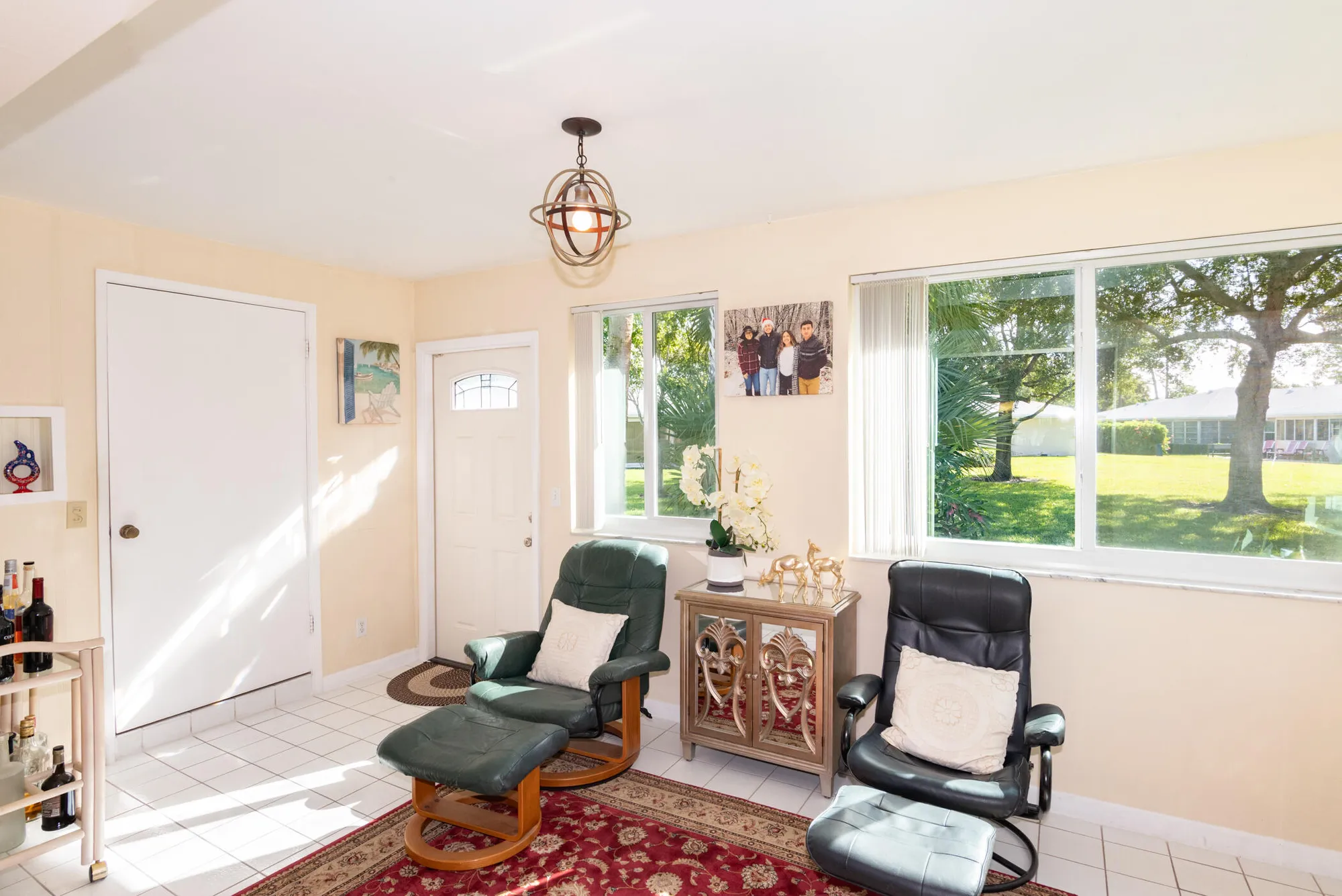 Property Slideshow image 12 of 36 | 460 franconia cir a, Lake Worth, FL, 33467