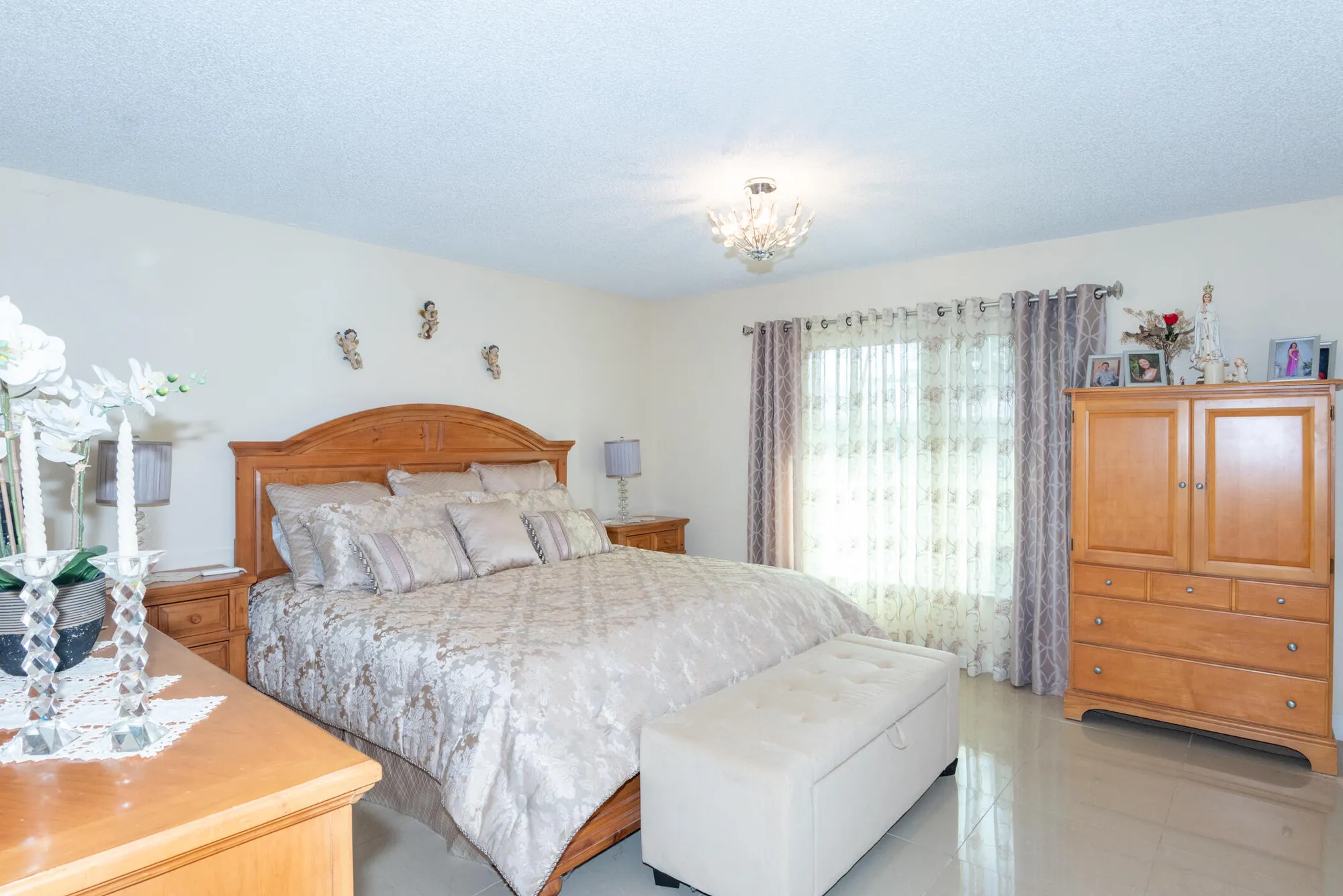 Property Slideshow image 16 of 36 | 460 franconia cir a, Lake Worth, FL, 33467
