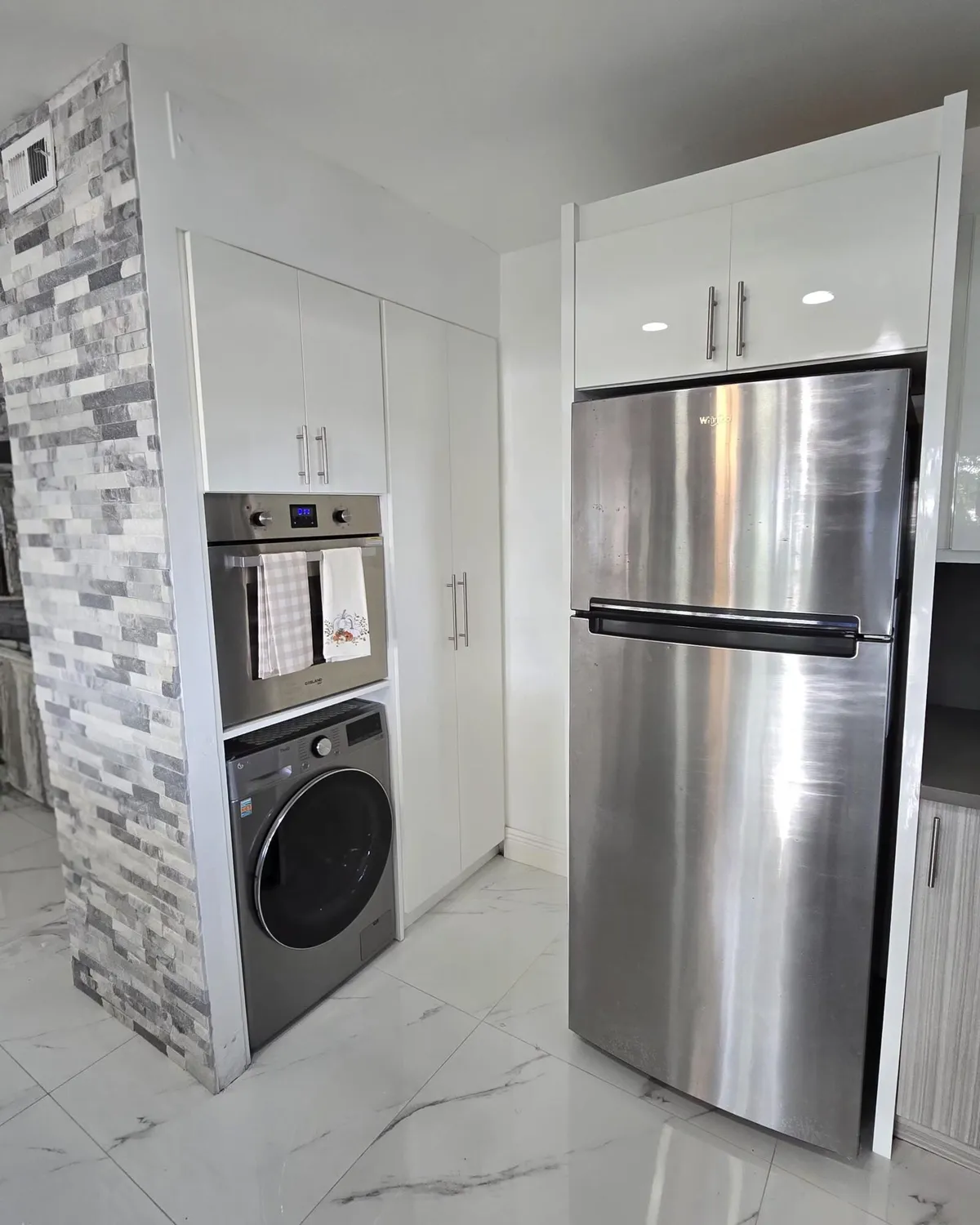 Property Slideshow image 27 of 83 | 114 greenbrier c c, West Palm Beach, FL, 33417