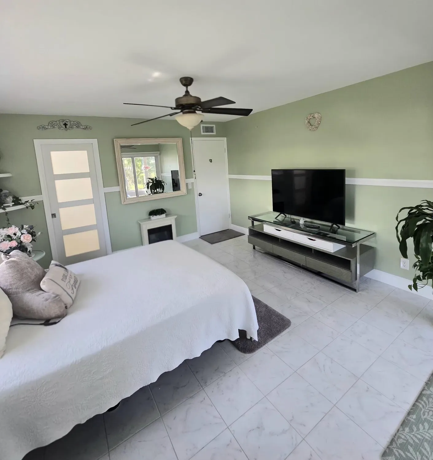 Property Slideshow image 43 of 83 | 114 greenbrier c c, West Palm Beach, FL, 33417