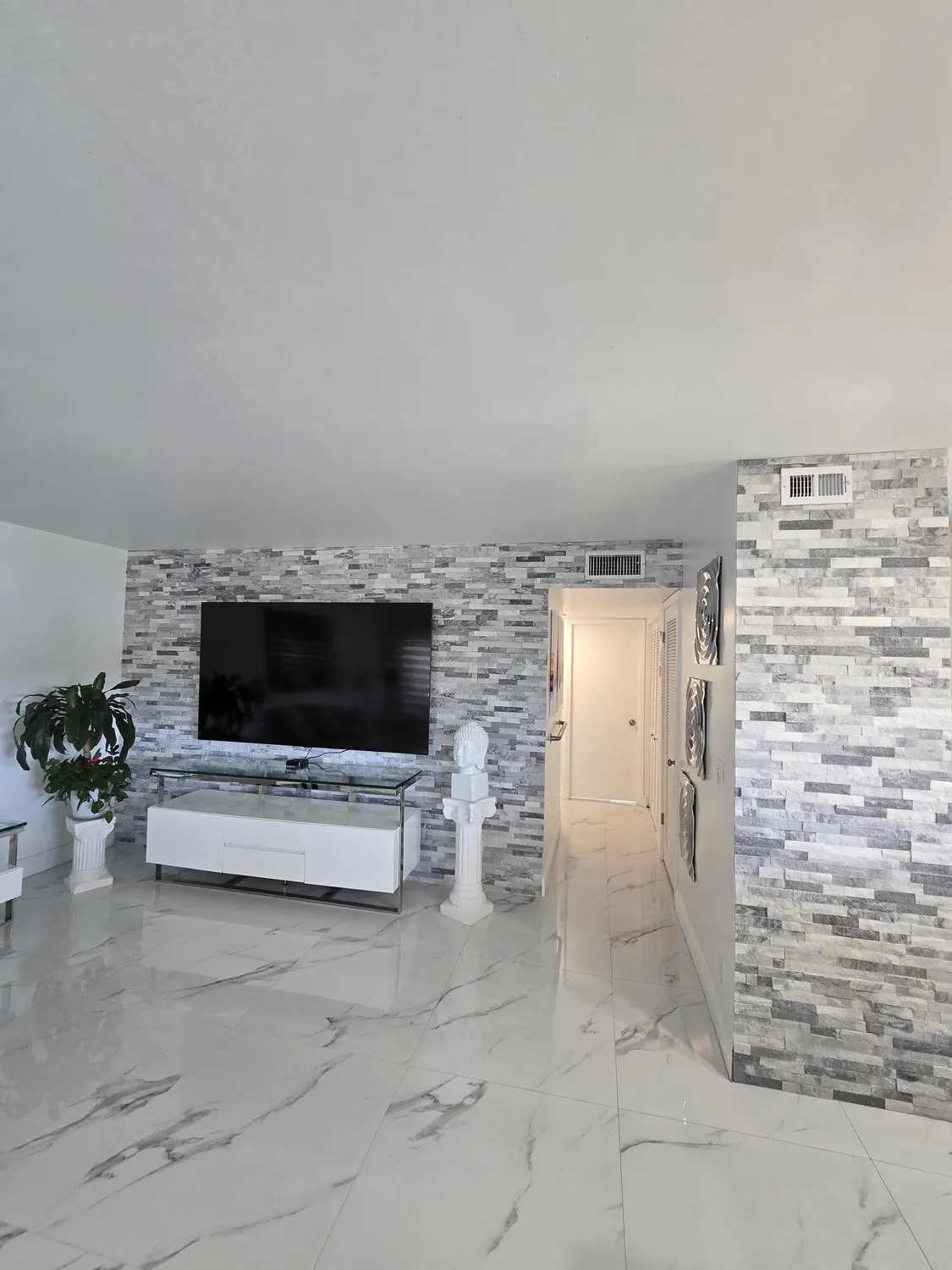 Property Slideshow image 10 of 83 | 114 greenbrier c c, West Palm Beach, FL, 33417