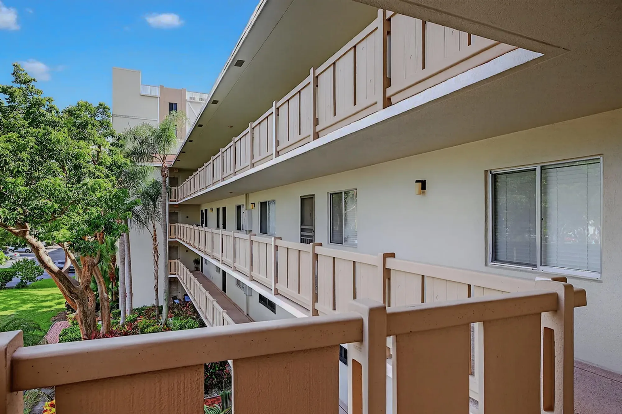 Property Slideshow image 6 of 25 | 14375 strathmore ln apt 404, Delray Beach, FL, 33446