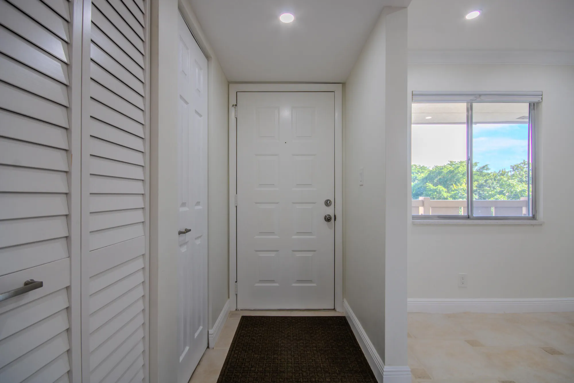 Property Slideshow image 8 of 25 | 14375 strathmore ln apt 404, Delray Beach, FL, 33446