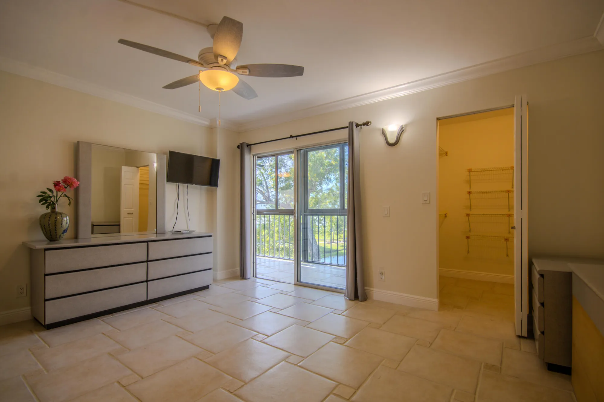 Property Slideshow image 16 of 25 | 14375 strathmore ln apt 404, Delray Beach, FL, 33446