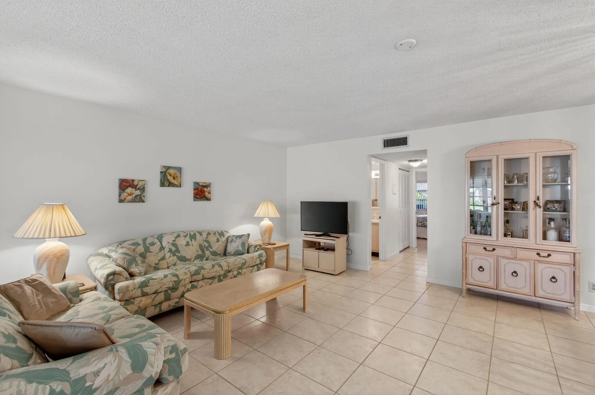 Property Slideshow image 12 of 46 | 1225 club dr b, Delray Beach, FL, 33445