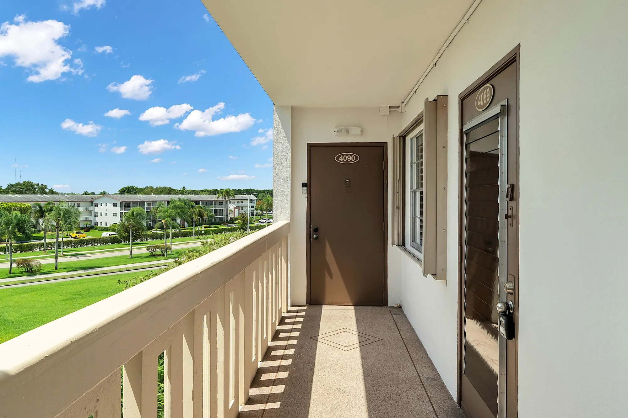 Property Slideshow image 3 of 59 | 4090 guildford e unit e, Boca Raton, FL, 33434