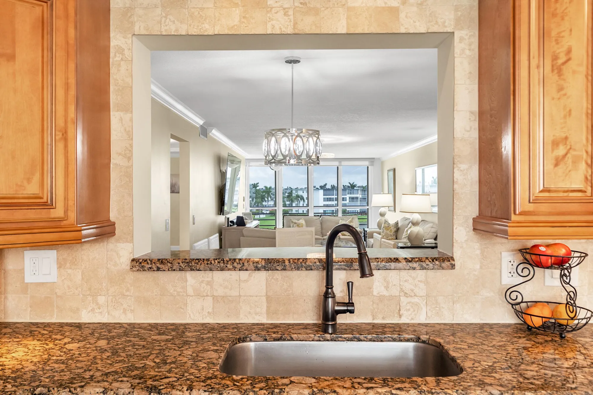 Property Slideshow image 9 of 59 | 4090 guildford e unit e, Boca Raton, FL, 33434