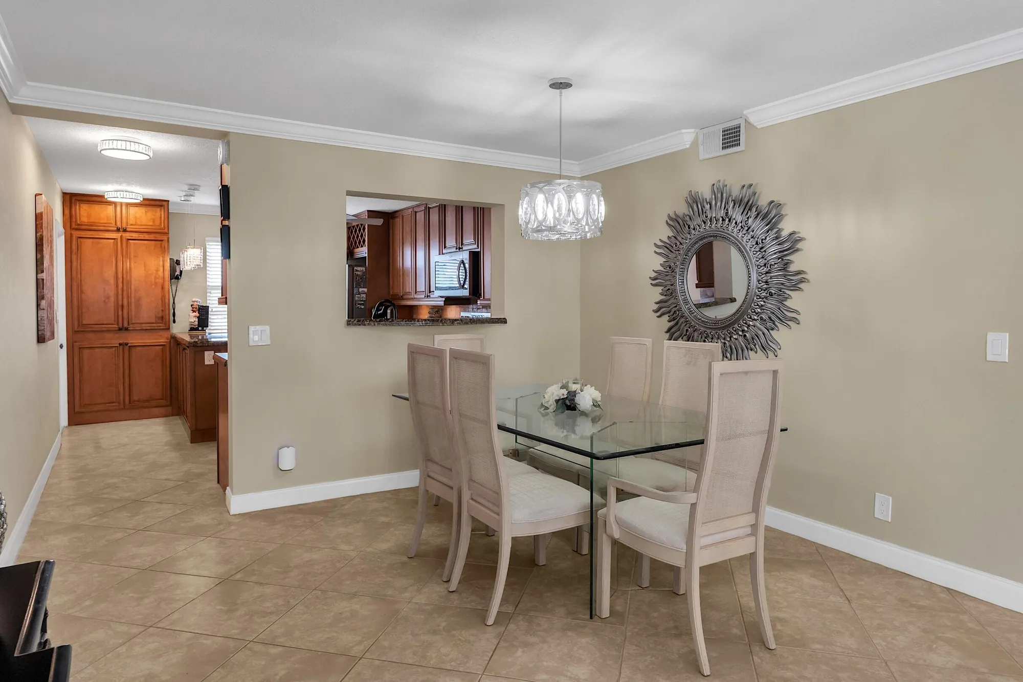 Property Slideshow image 14 of 59 | 4090 guildford e unit e, Boca Raton, FL, 33434