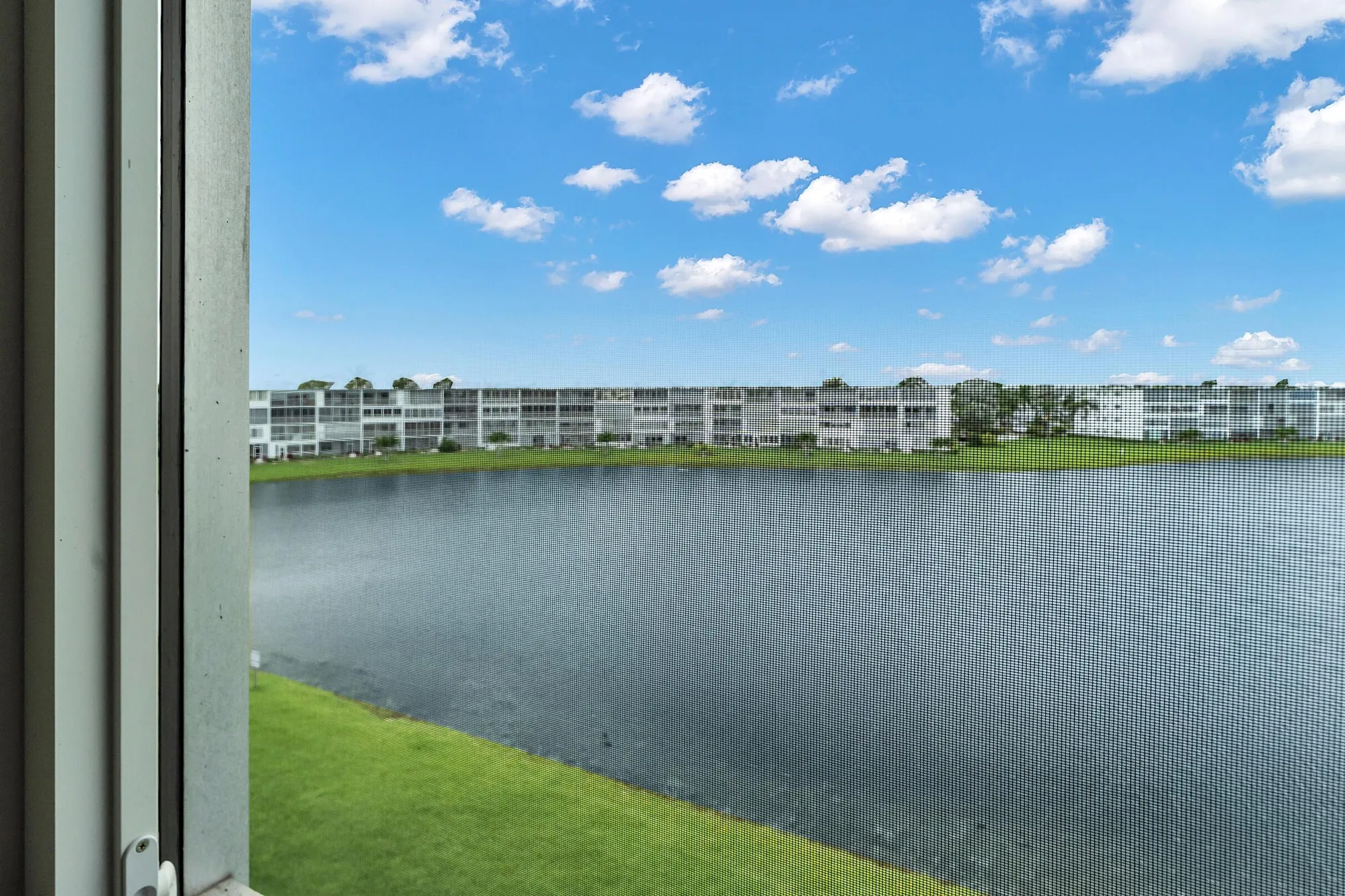 Property Slideshow image 24 of 59 | 4090 guildford e unit e, Boca Raton, FL, 33434