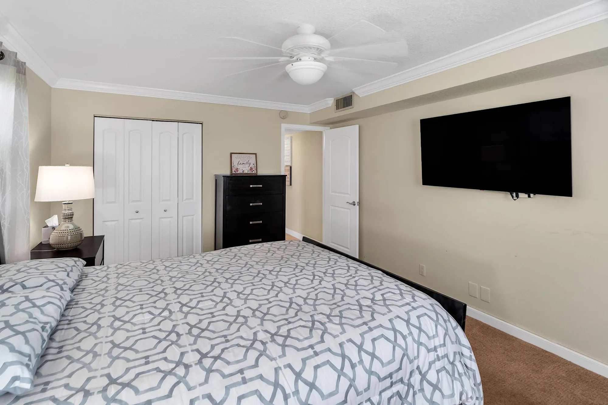 Property Slideshow image 40 of 59 | 4090 guildford e unit e, Boca Raton, FL, 33434