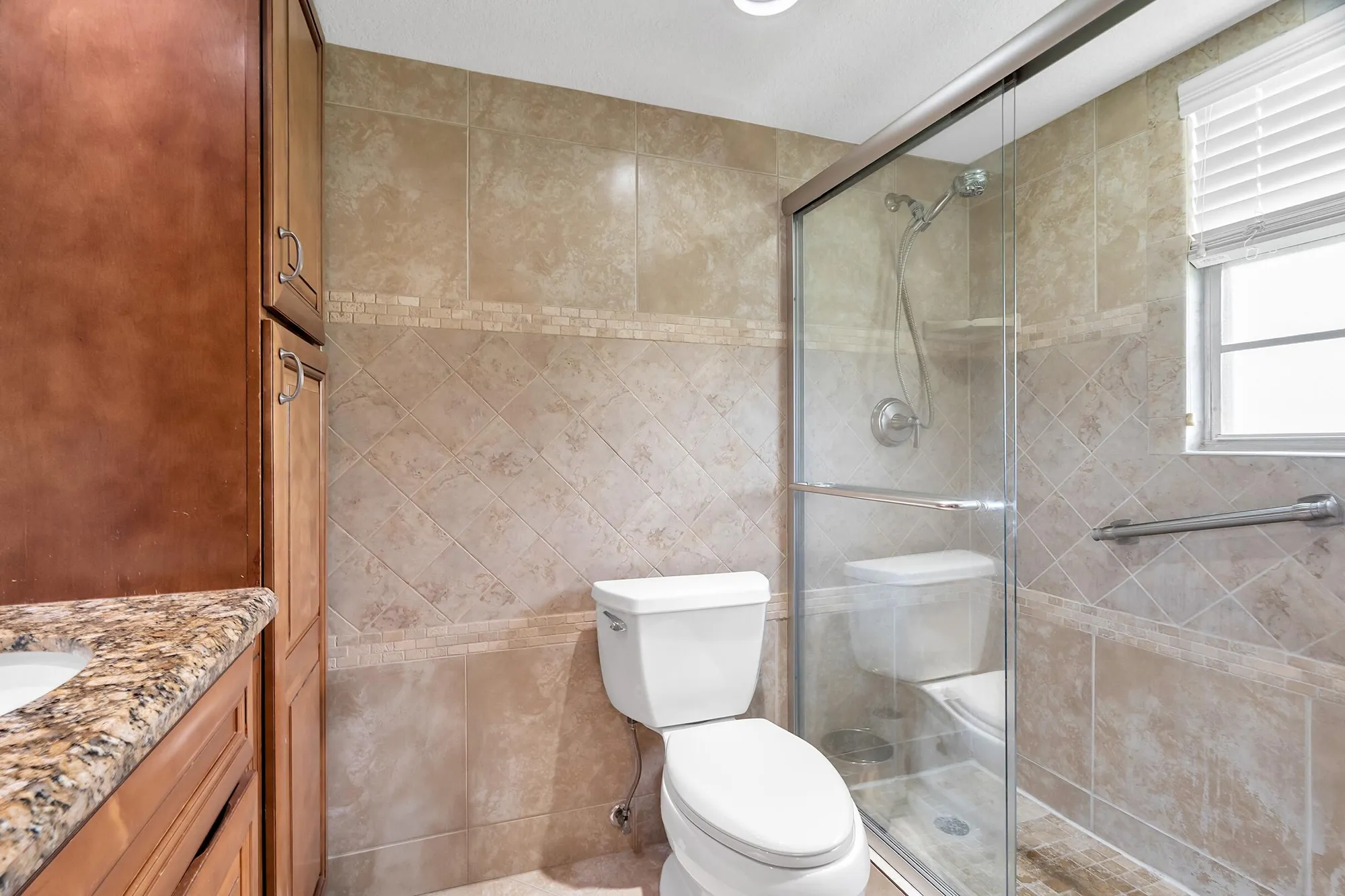 Property Slideshow image 35 of 59 | 4090 guildford e unit e, Boca Raton, FL, 33434