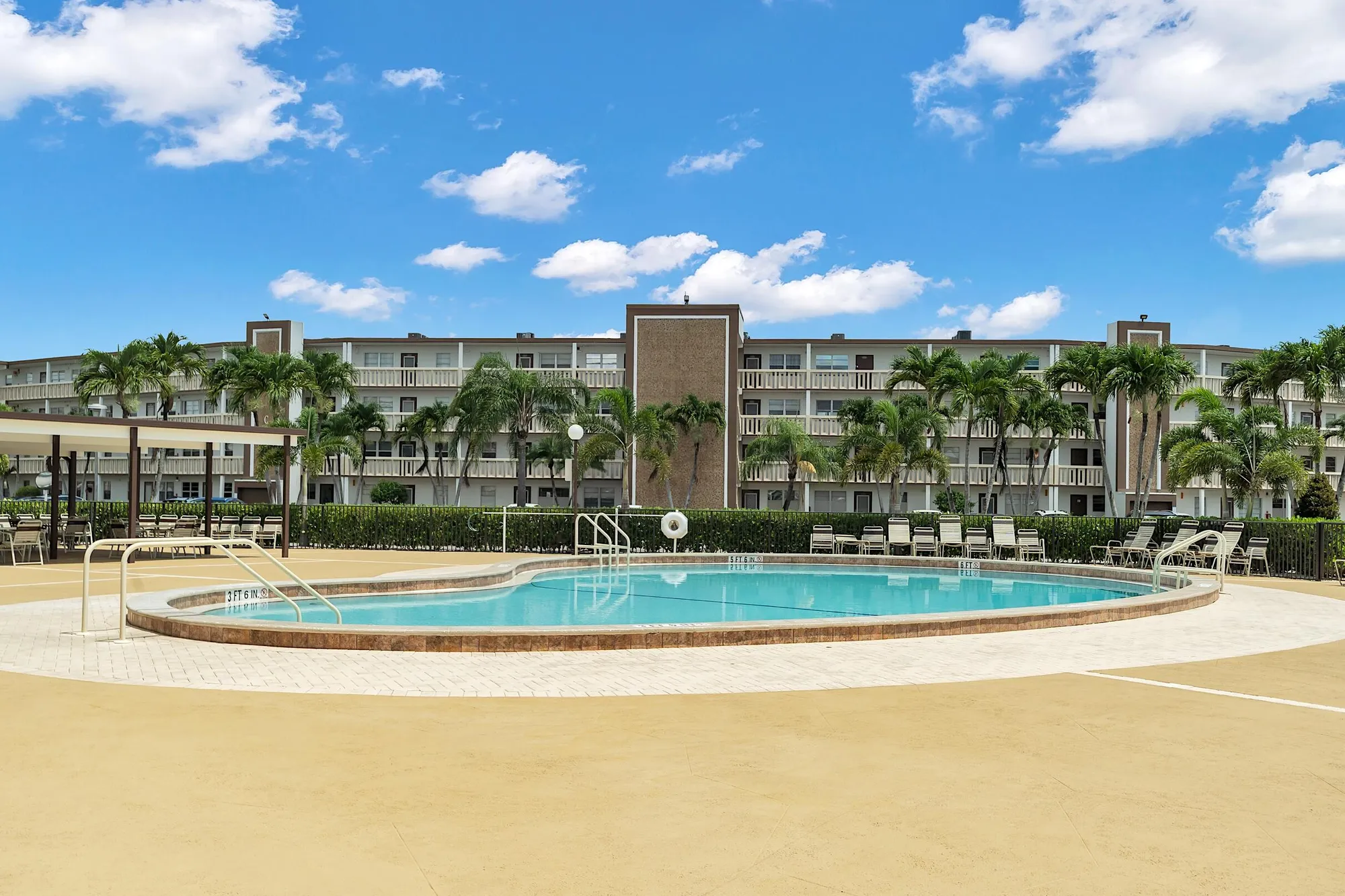 Property Slideshow image 44 of 59 | 4090 guildford e unit e, Boca Raton, FL, 33434