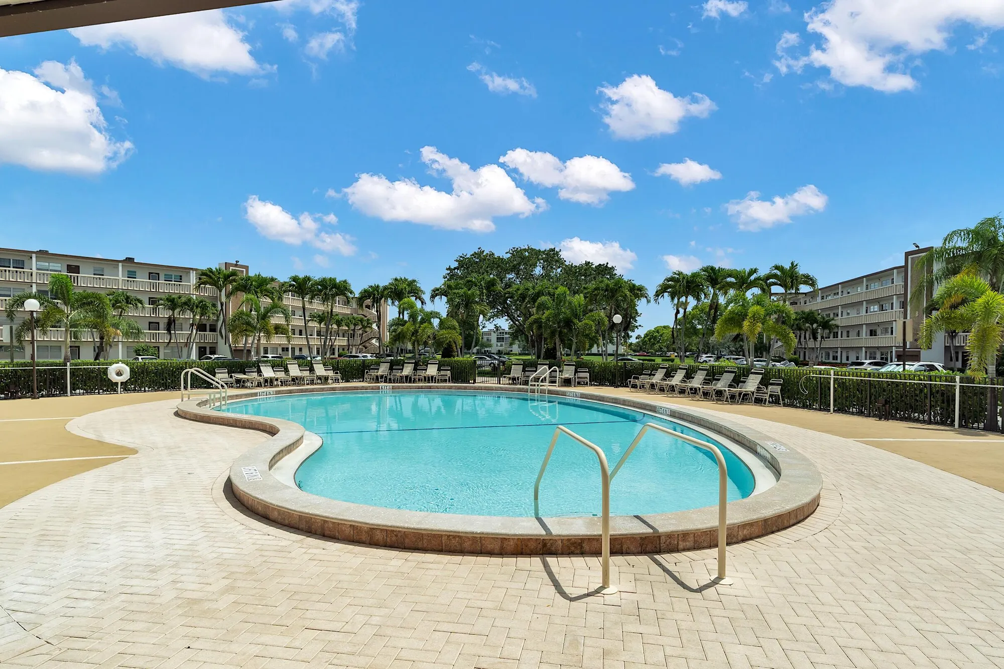 Property Slideshow image 45 of 59 | 4090 guildford e unit e, Boca Raton, FL, 33434