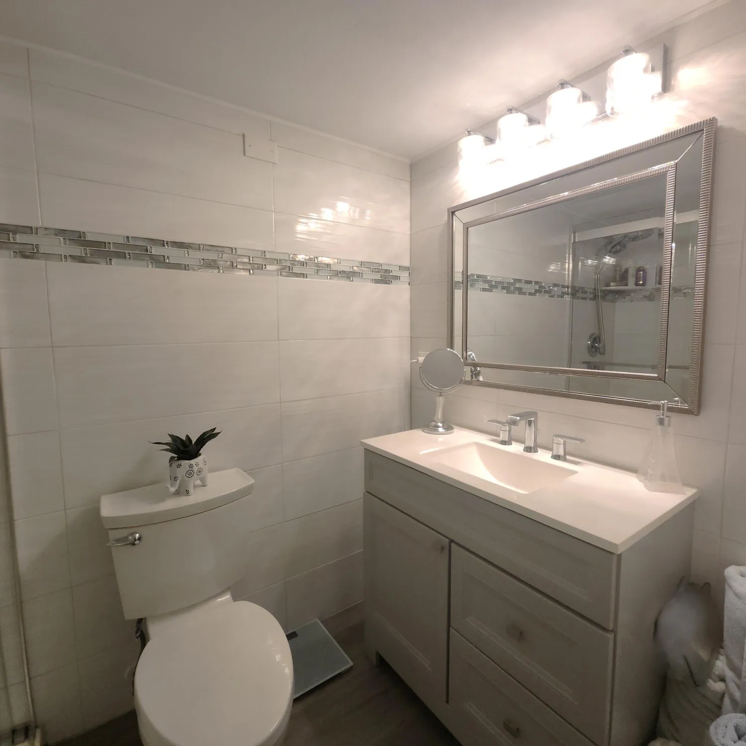 Property Slideshow image 14 of 35 | 424 dover b, West Palm Beach, FL, 33417