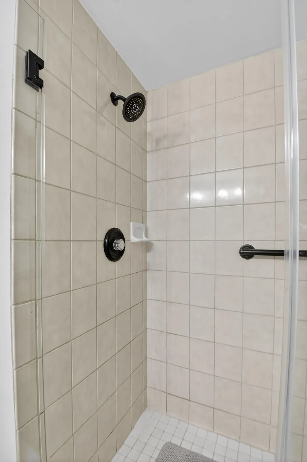 Property Slideshow image 22 of 47 | 9777 sills dr 103, Boynton Beach, FL, 33437