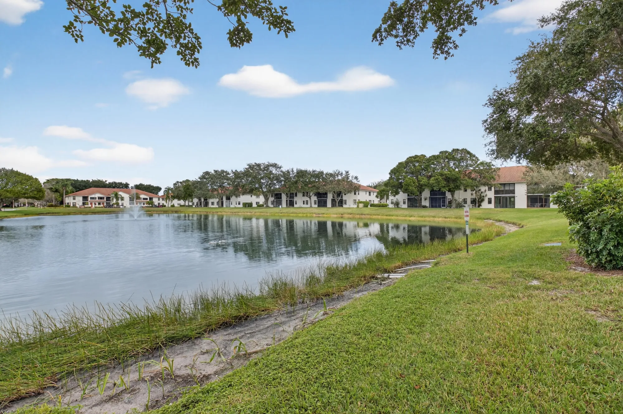 Property Slideshow image 33 of 47 | 9777 sills dr 103, Boynton Beach, FL, 33437