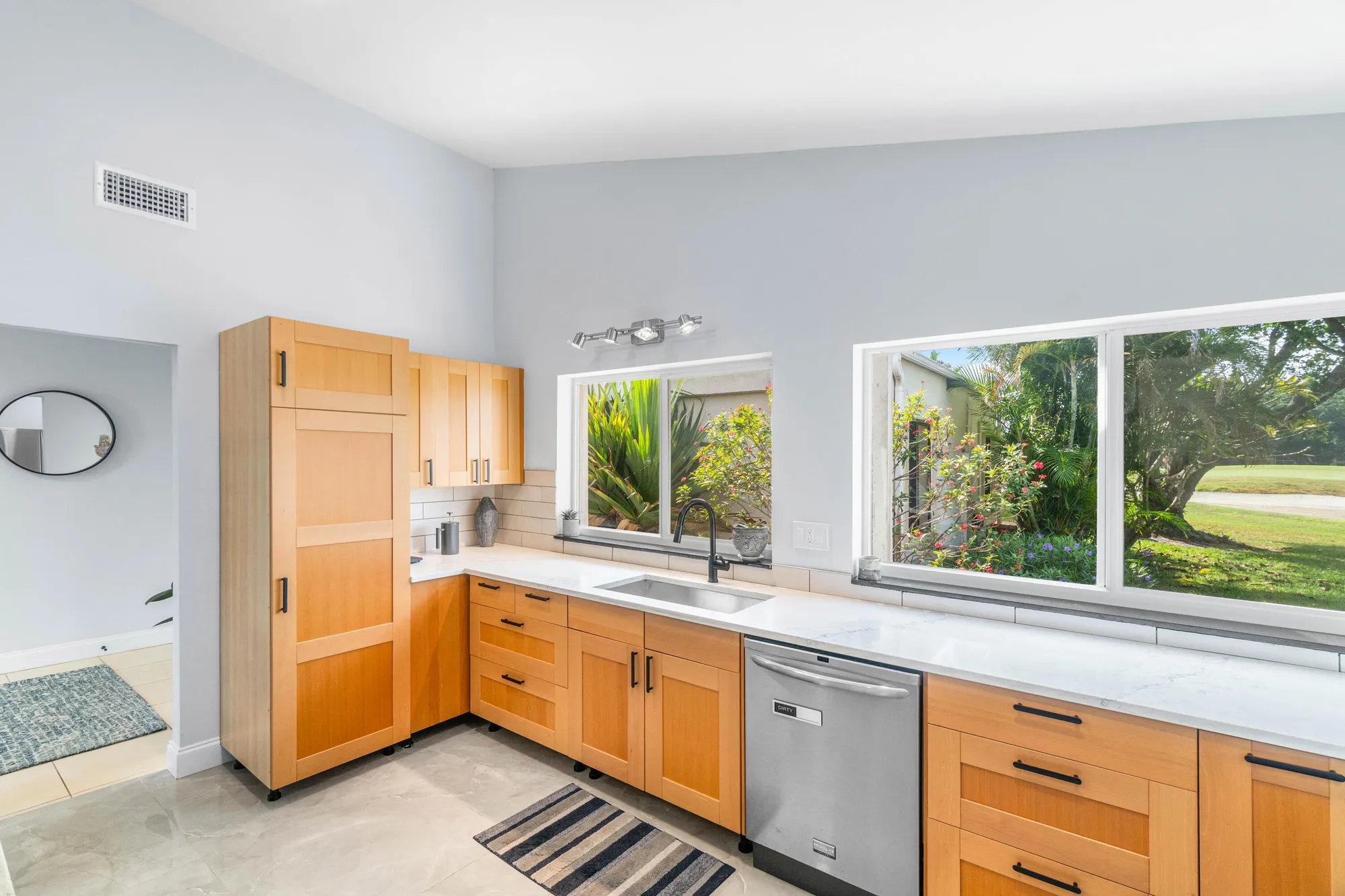 Property Slideshow image 12 of 44 | 5695 ainsley ct, Boynton Beach, FL, 33437