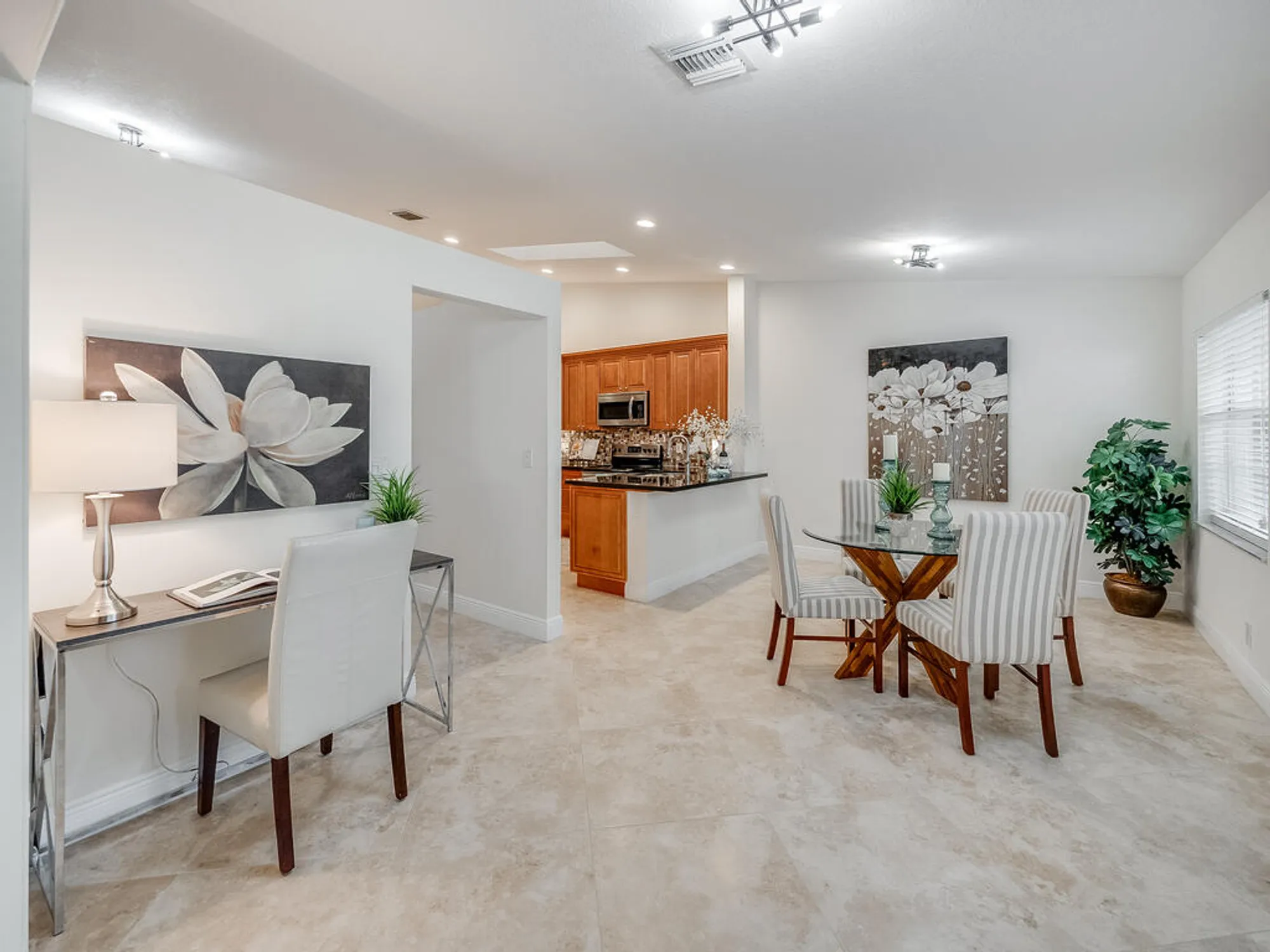 Property Slideshow image 11 of 40 | 3723 spring crest ct, Lake Worth, FL, 33467