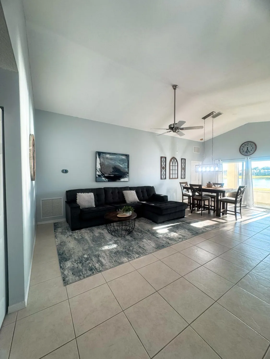 Property Slideshow image 15 of 39 | 532 sw indian key dr, Port Saint Lucie, FL, 34986