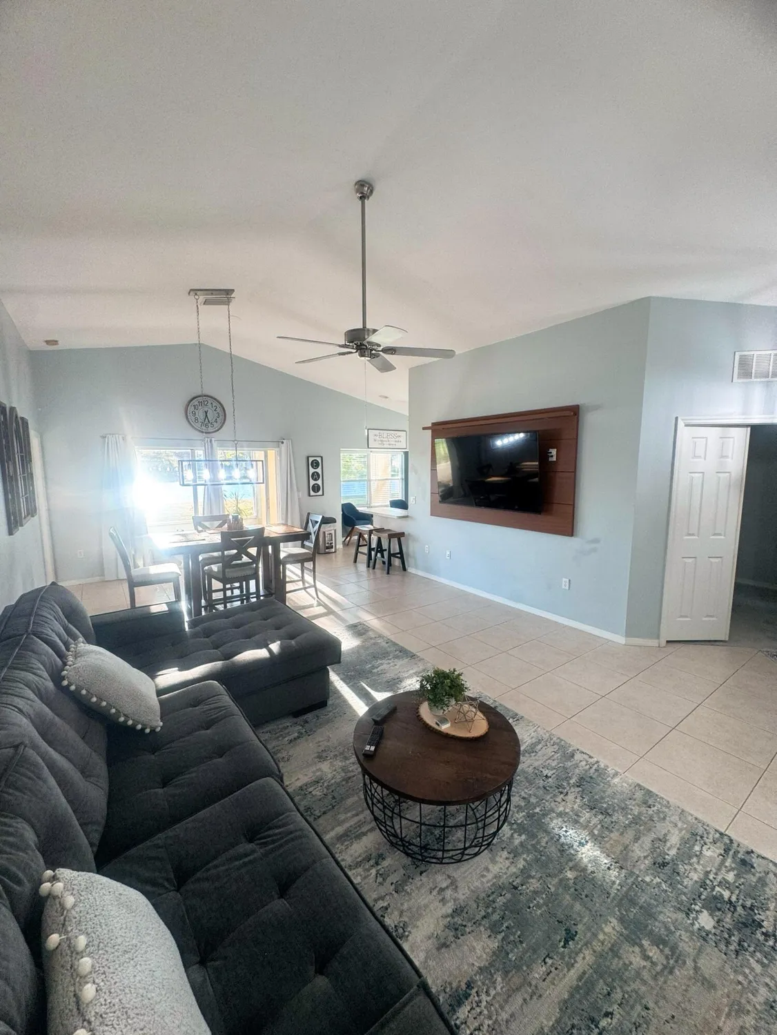 Property Slideshow image 16 of 39 | 532 sw indian key dr, Port Saint Lucie, FL, 34986