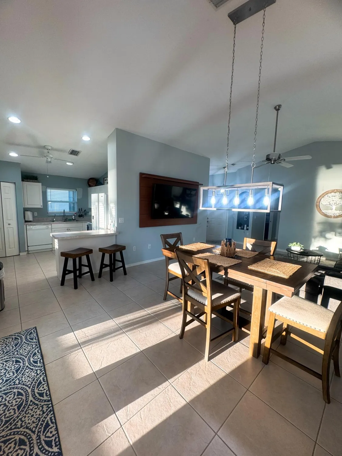 Property Slideshow image 33 of 39 | 532 sw indian key dr, Port Saint Lucie, FL, 34986