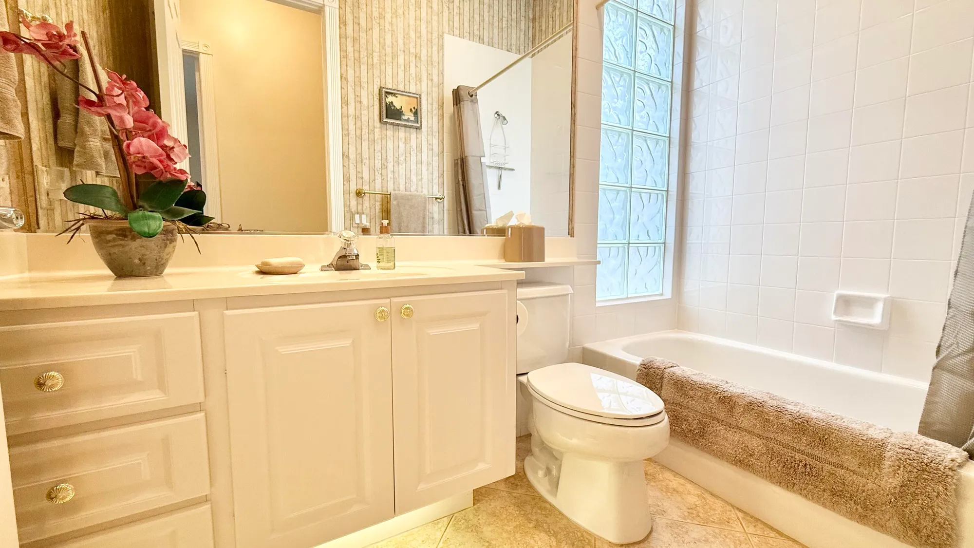 Property Slideshow image 21 of 67 | 2603 muskegon way, West Palm Beach, FL, 33411