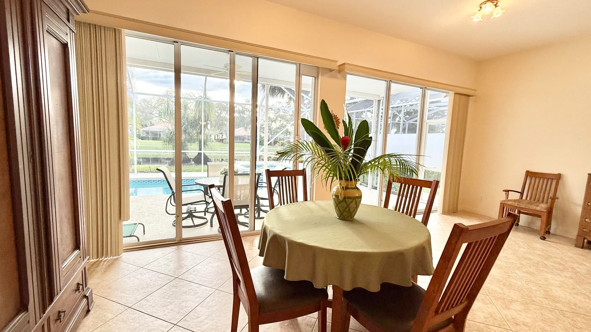 Property Slideshow image 10 of 67 | 2603 muskegon way, West Palm Beach, FL, 33411