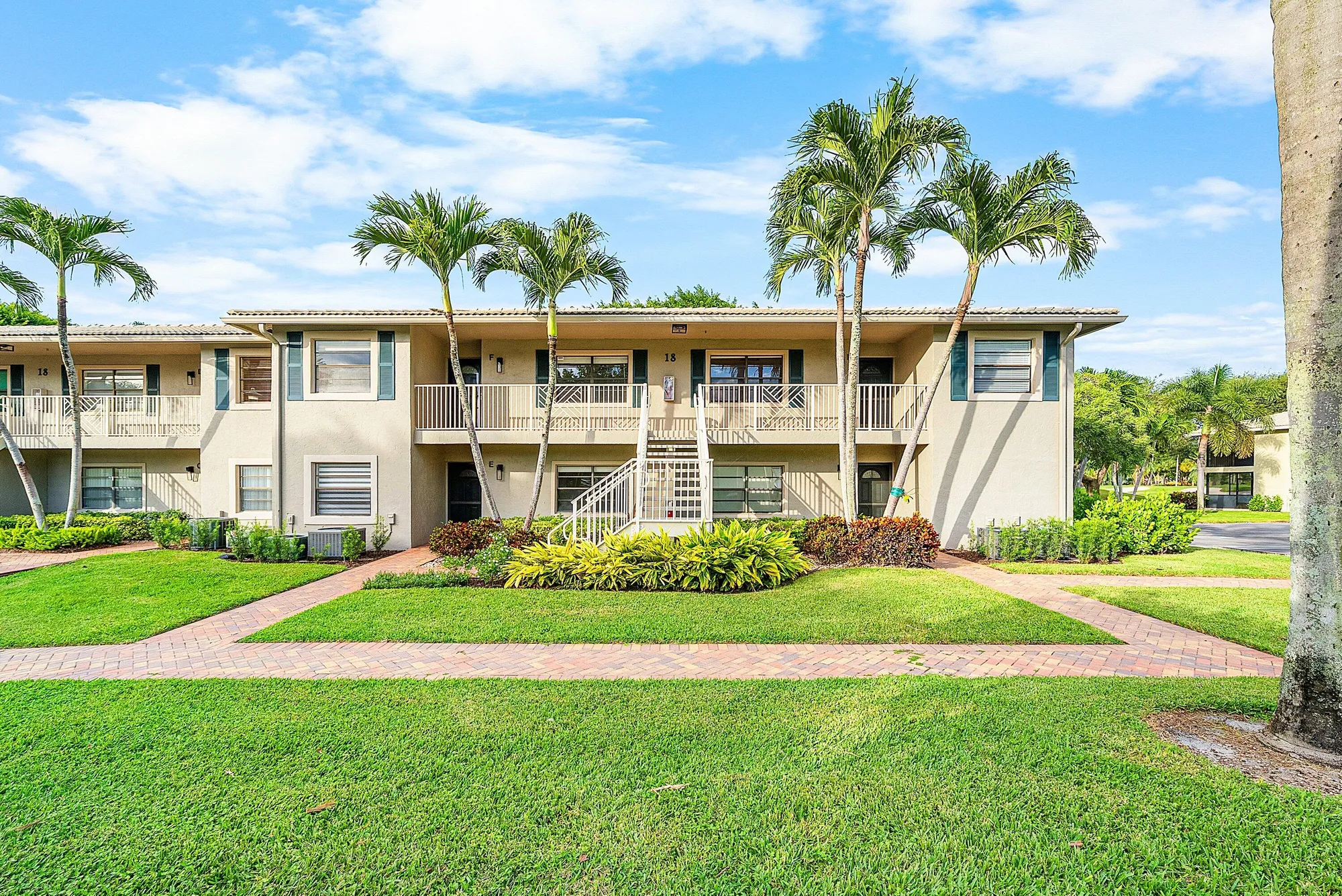 Property Slideshow image 2 of 54 | 18 stratford dr f, Boynton Beach, FL, 33436