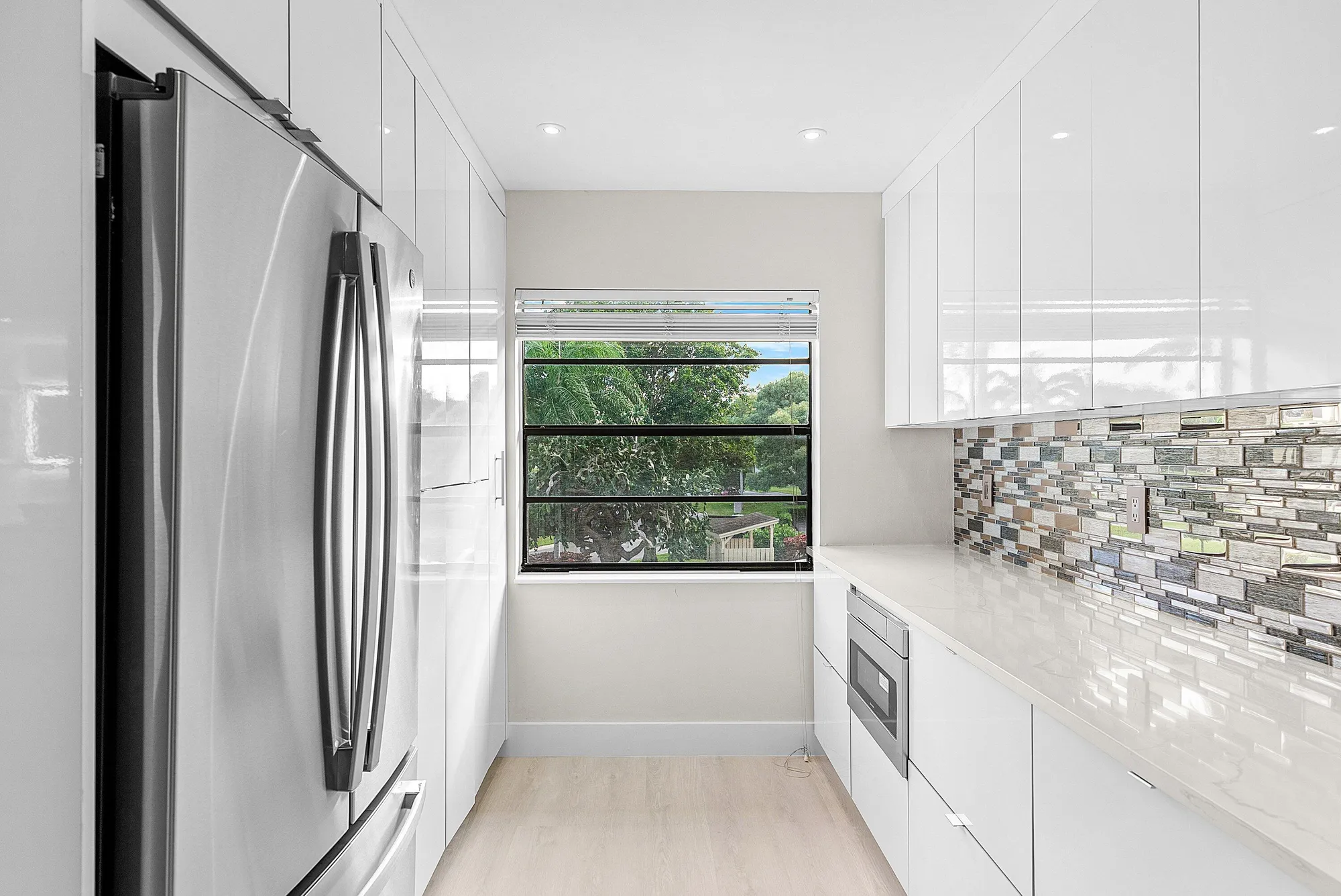 Property Slideshow image 15 of 54 | 18 stratford dr f, Boynton Beach, FL, 33436