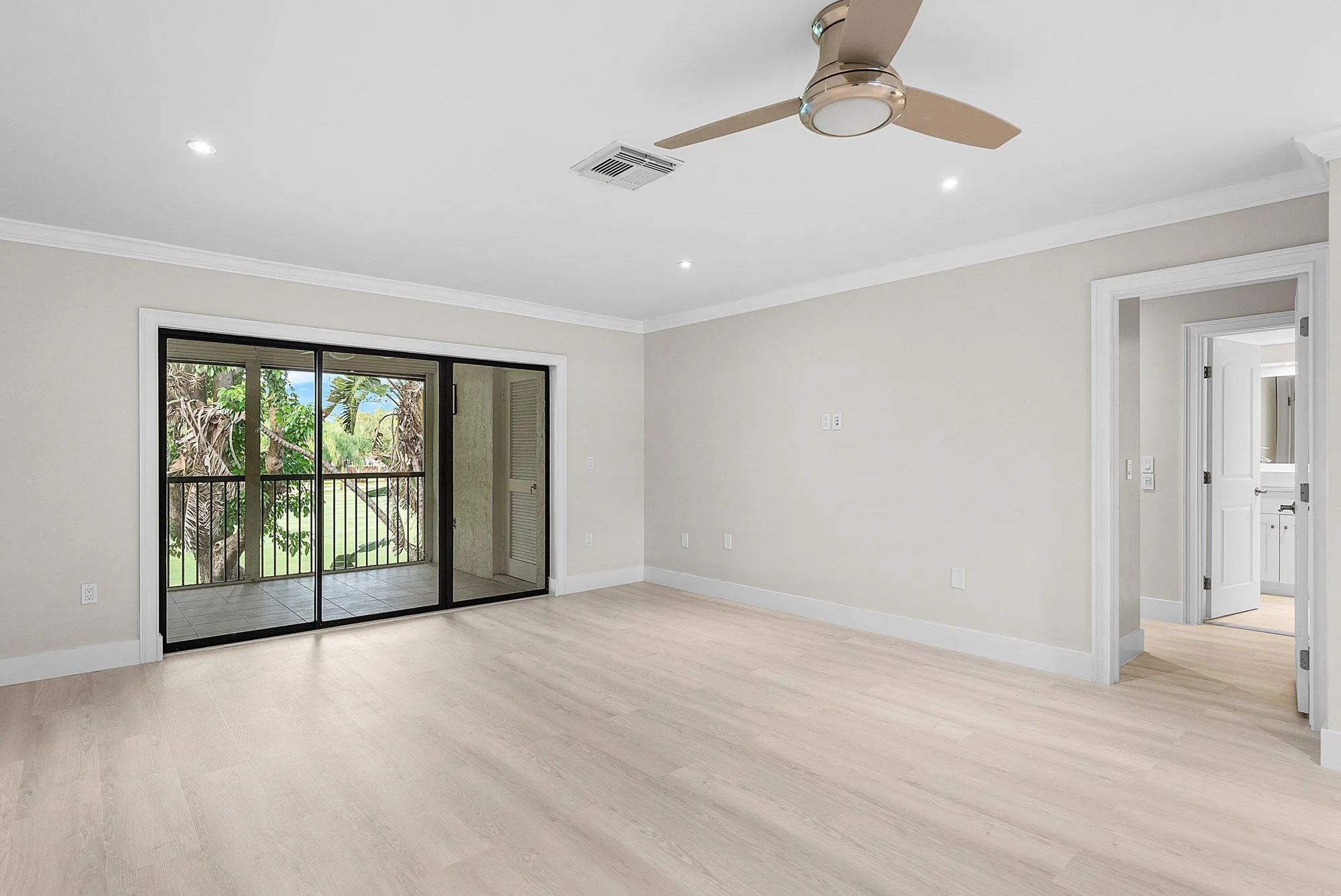 Property Slideshow image 20 of 54 | 18 stratford dr f, Boynton Beach, FL, 33436