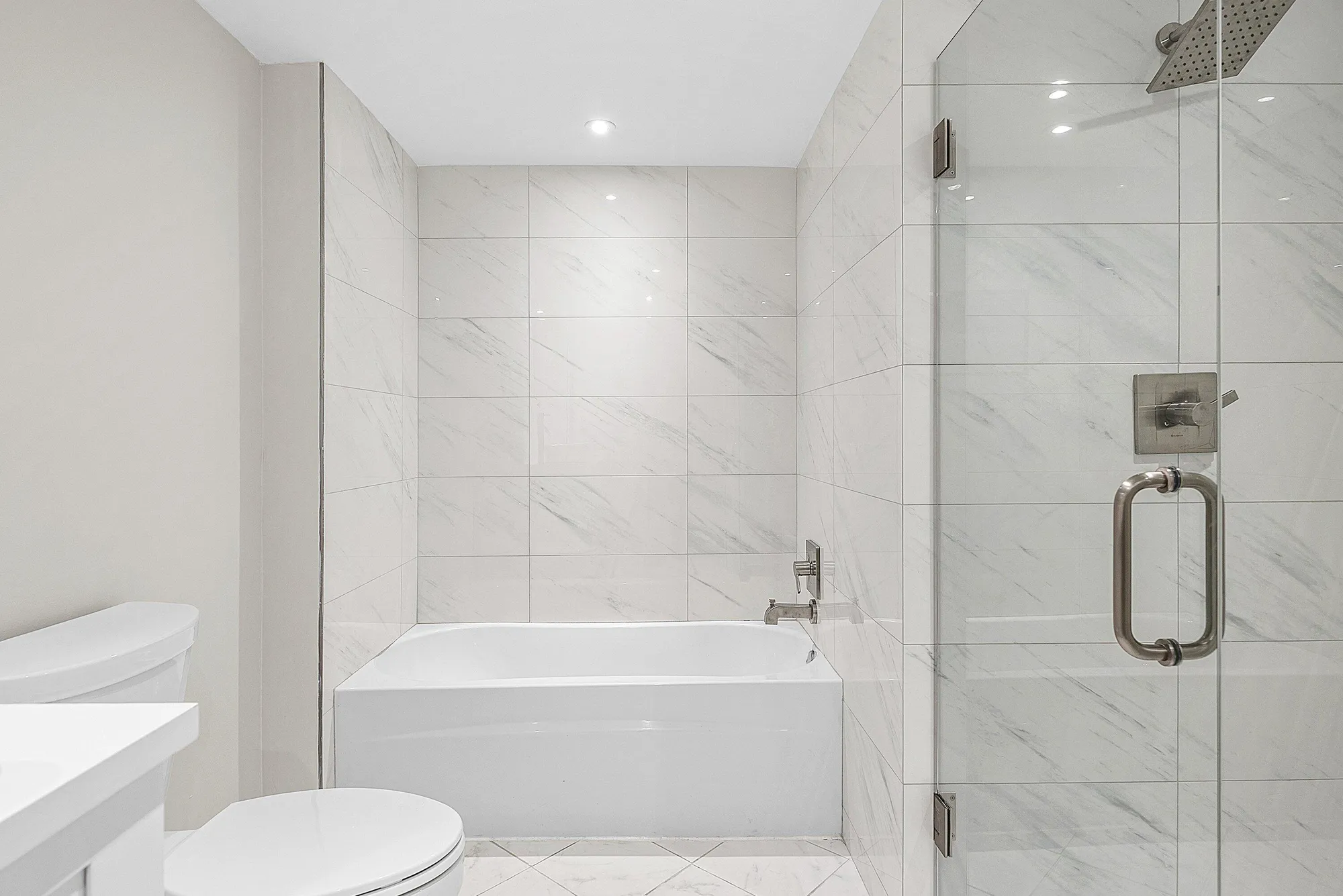 Property Slideshow image 9 of 54 | 18 stratford dr f, Boynton Beach, FL, 33436