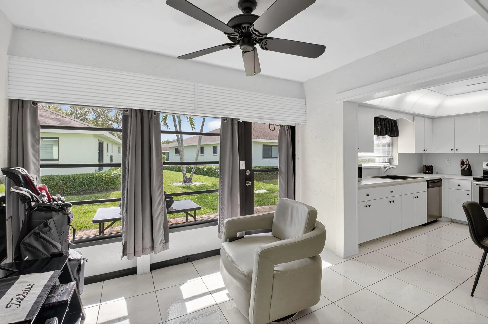 Property Slideshow image 14 of 52 | 9800 tabebuia tree dr a, Boynton Beach, FL, 33436
