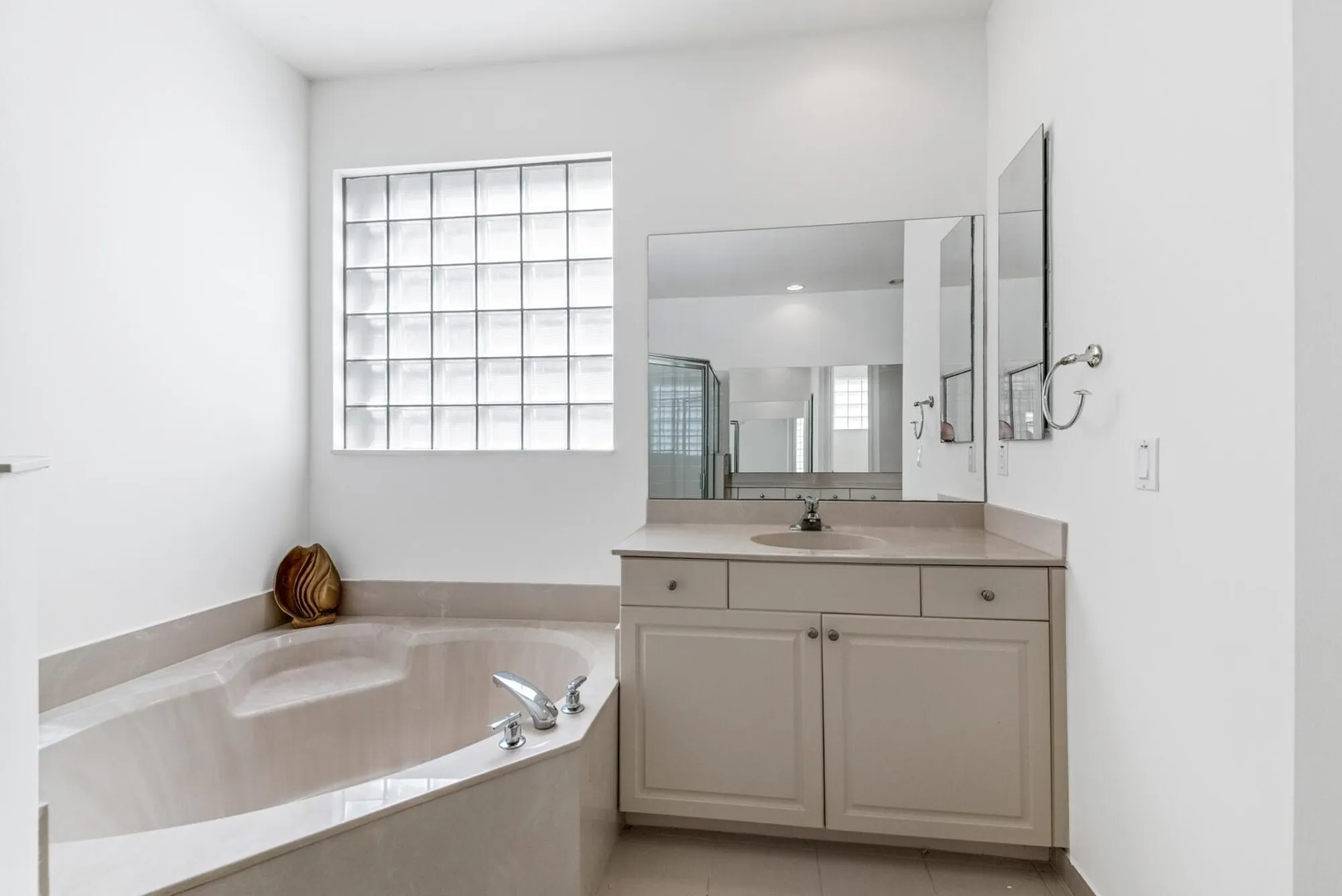 Property Slideshow image 15 of 26 | 7095 vesuvio pl, Boynton Beach, FL, 33437