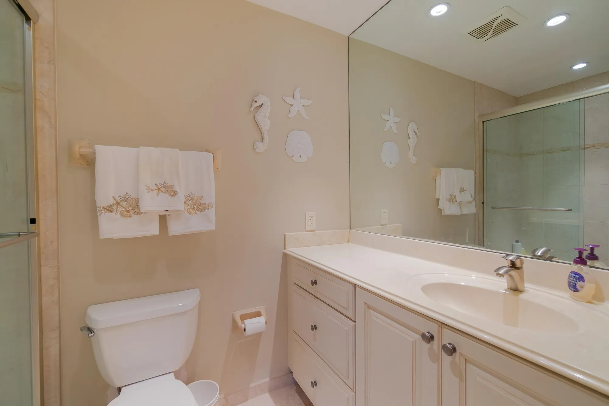 Property Slideshow image 7 of 30 | 1042 north dr a, Delray Beach, FL, 33445