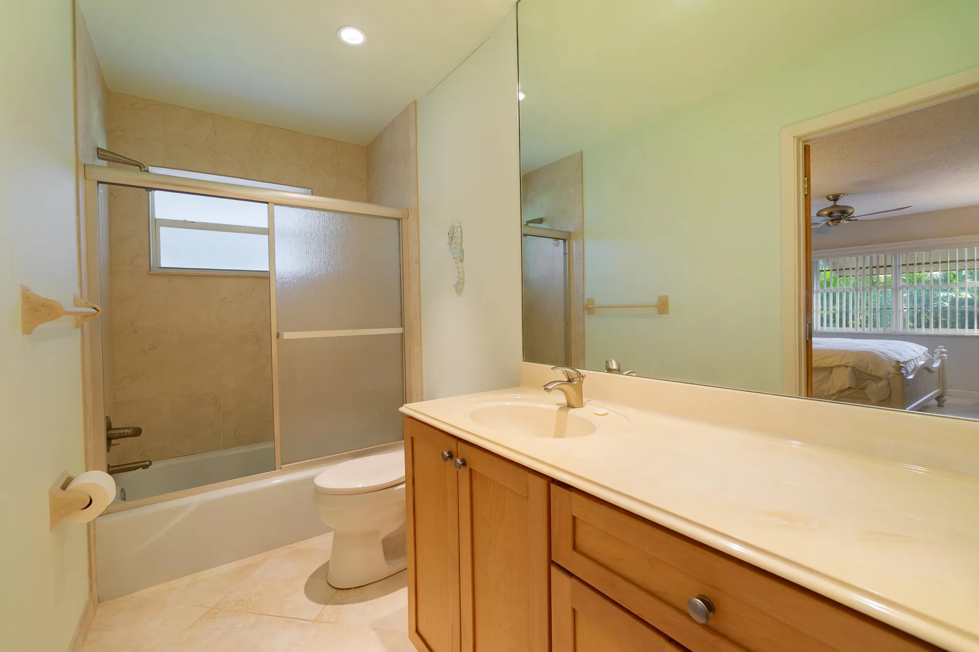 Property Slideshow image 10 of 30 | 1042 north dr a, Delray Beach, FL, 33445