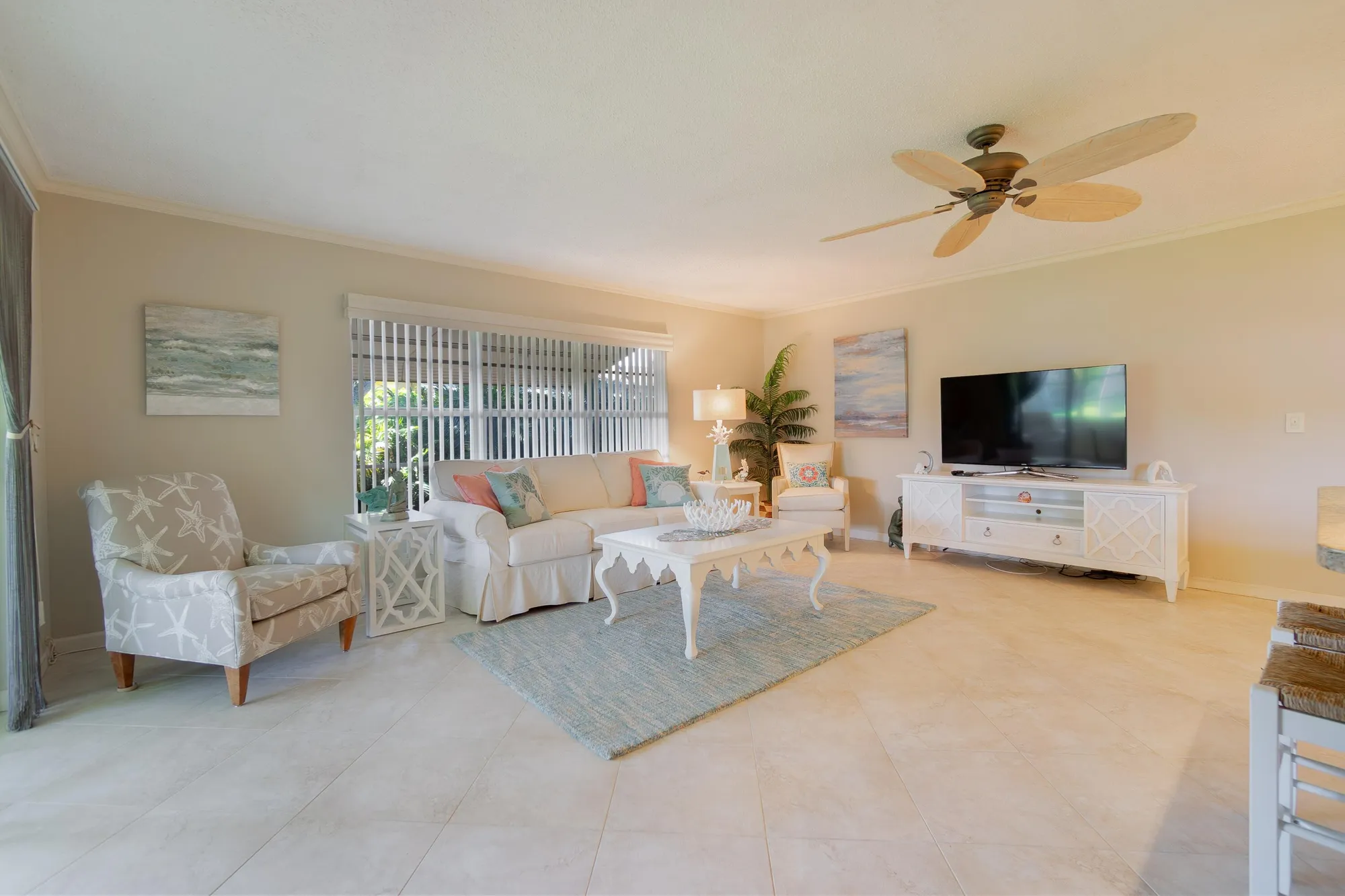 Property Slideshow image 13 of 30 | 1042 north dr a, Delray Beach, FL, 33445