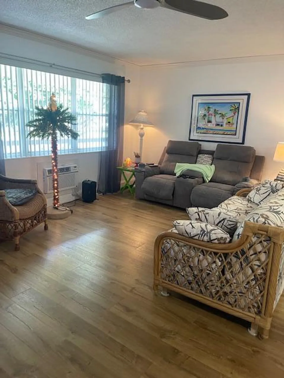 Property Slideshow image 21 of 29 | 204 windsor i, West Palm Beach, FL, 33417