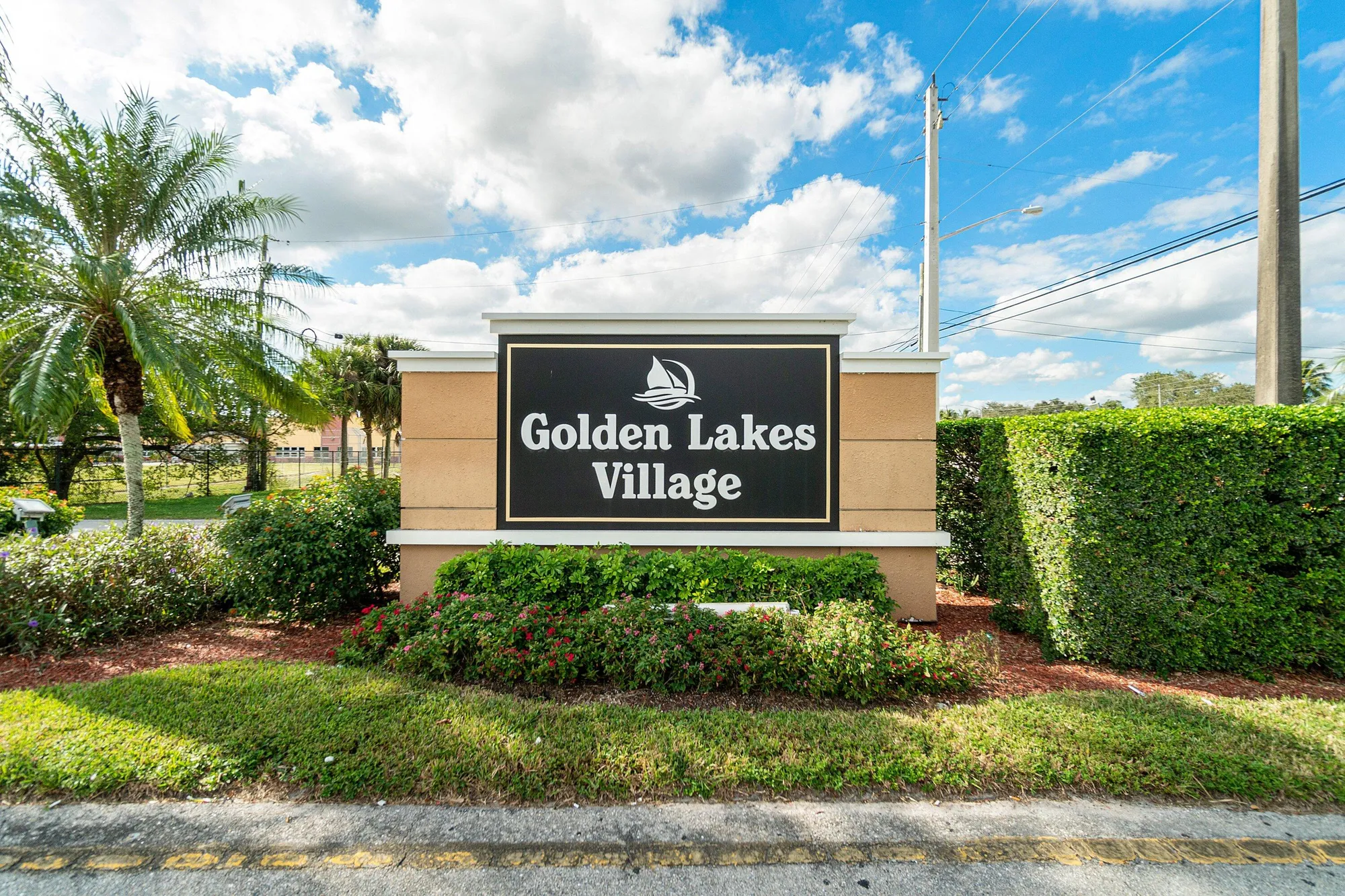 Property Slideshow image 1 of 44 | 215 lake dora dr, West Palm Beach, FL, 33411