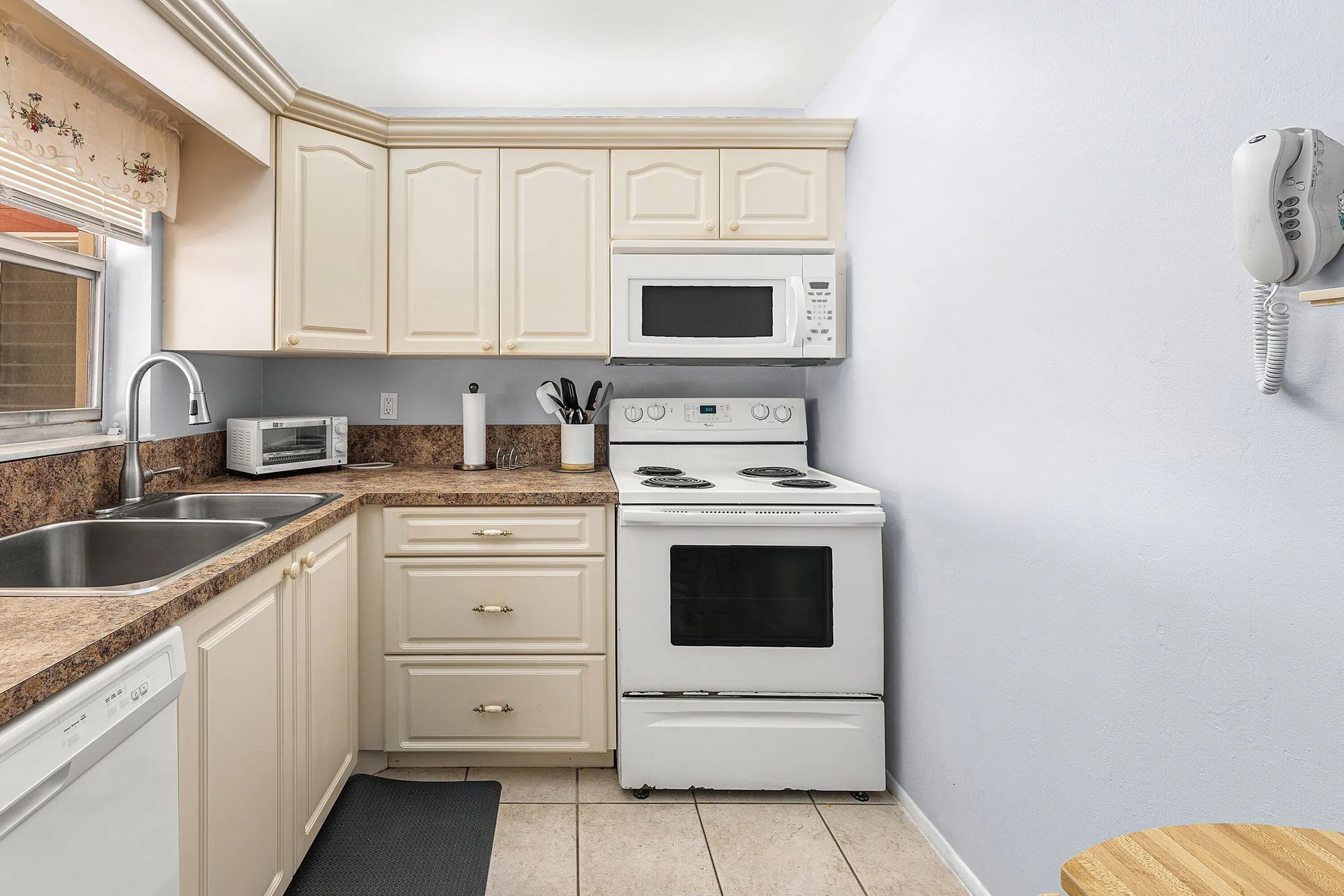 Property Slideshow image 5 of 44 | 215 lake dora dr, West Palm Beach, FL, 33411