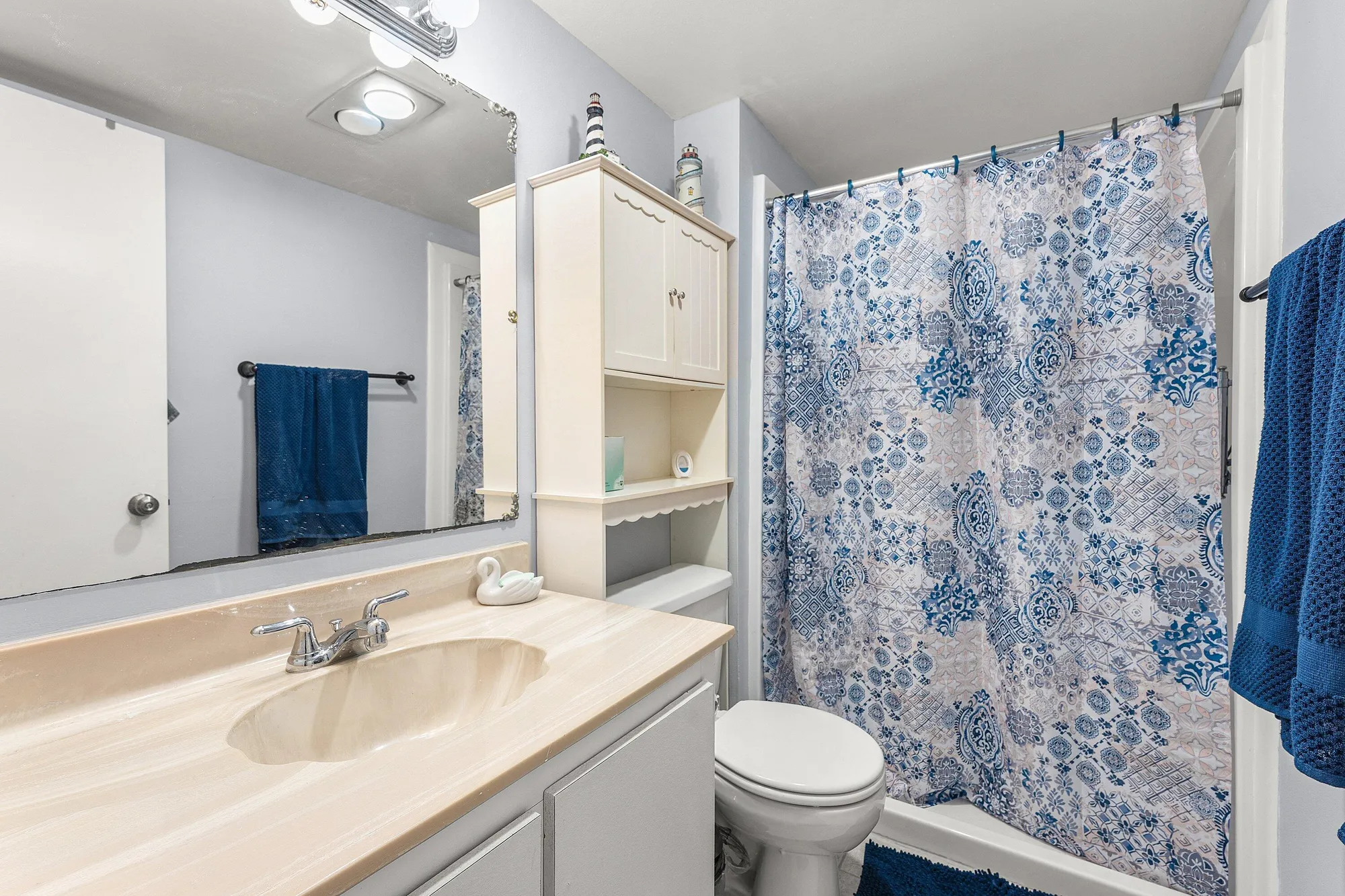 Property Slideshow image 24 of 44 | 215 lake dora dr, West Palm Beach, FL, 33411