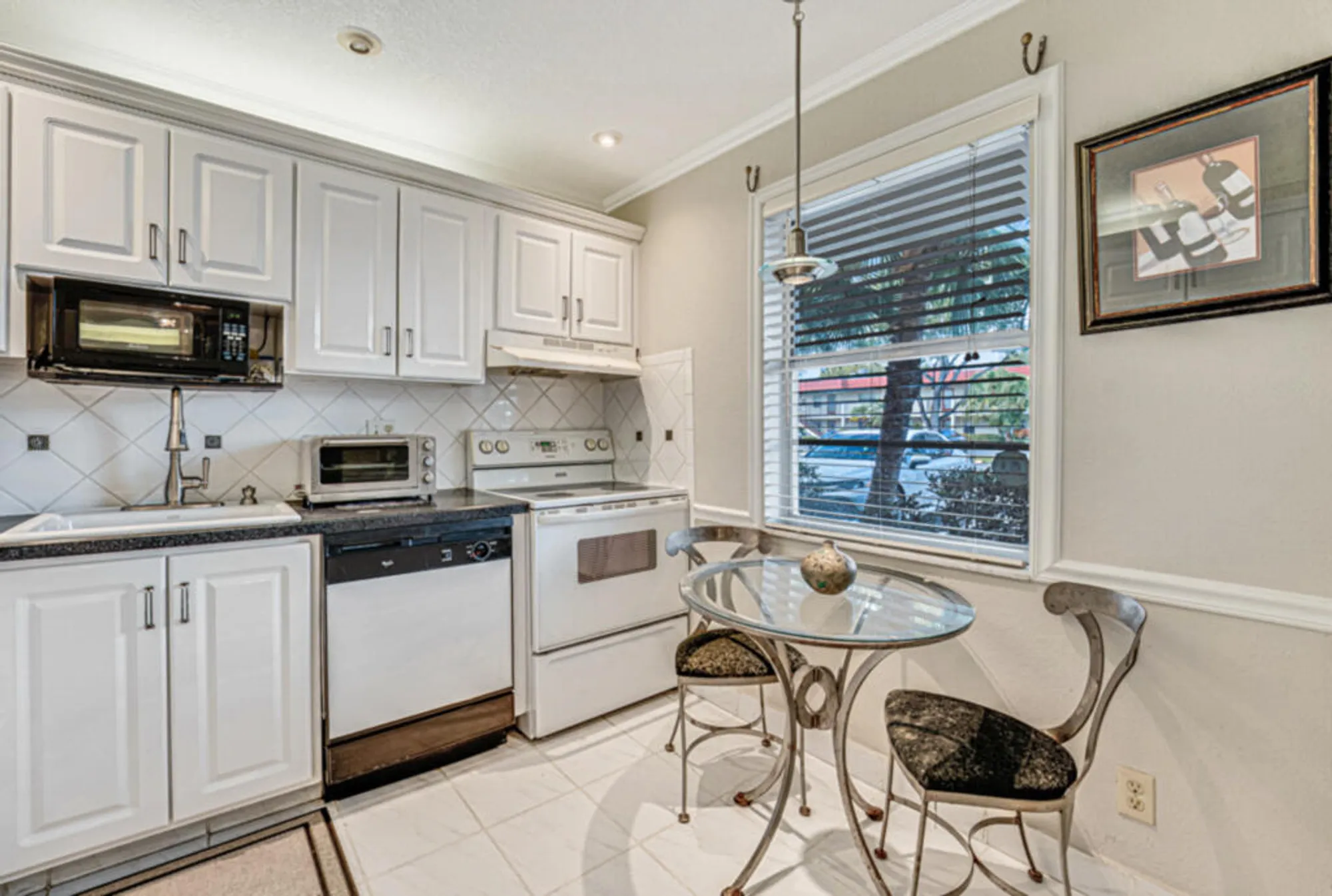 Property Slideshow image 18 of 41 | 33 abbey ln 103, Delray Beach, FL, 33446