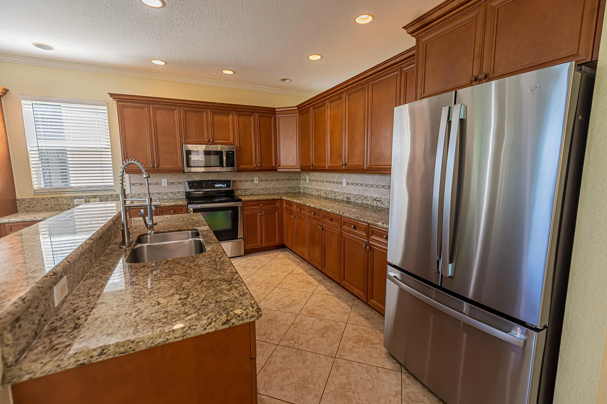 Property Slideshow image 8 of 47 | 11728 sw bennington cir, Port Saint Lucie, FL, 34987