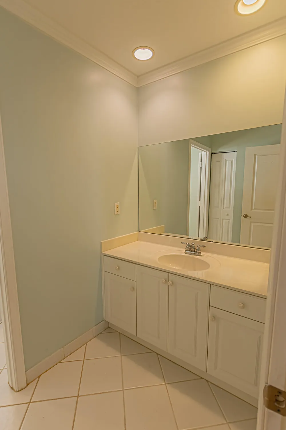 Property Slideshow image 18 of 47 | 11728 sw bennington cir, Port Saint Lucie, FL, 34987